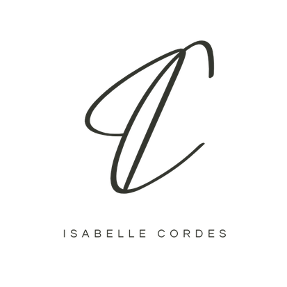 Logotyp för Isabelle Cordes dokumentär fotograf.