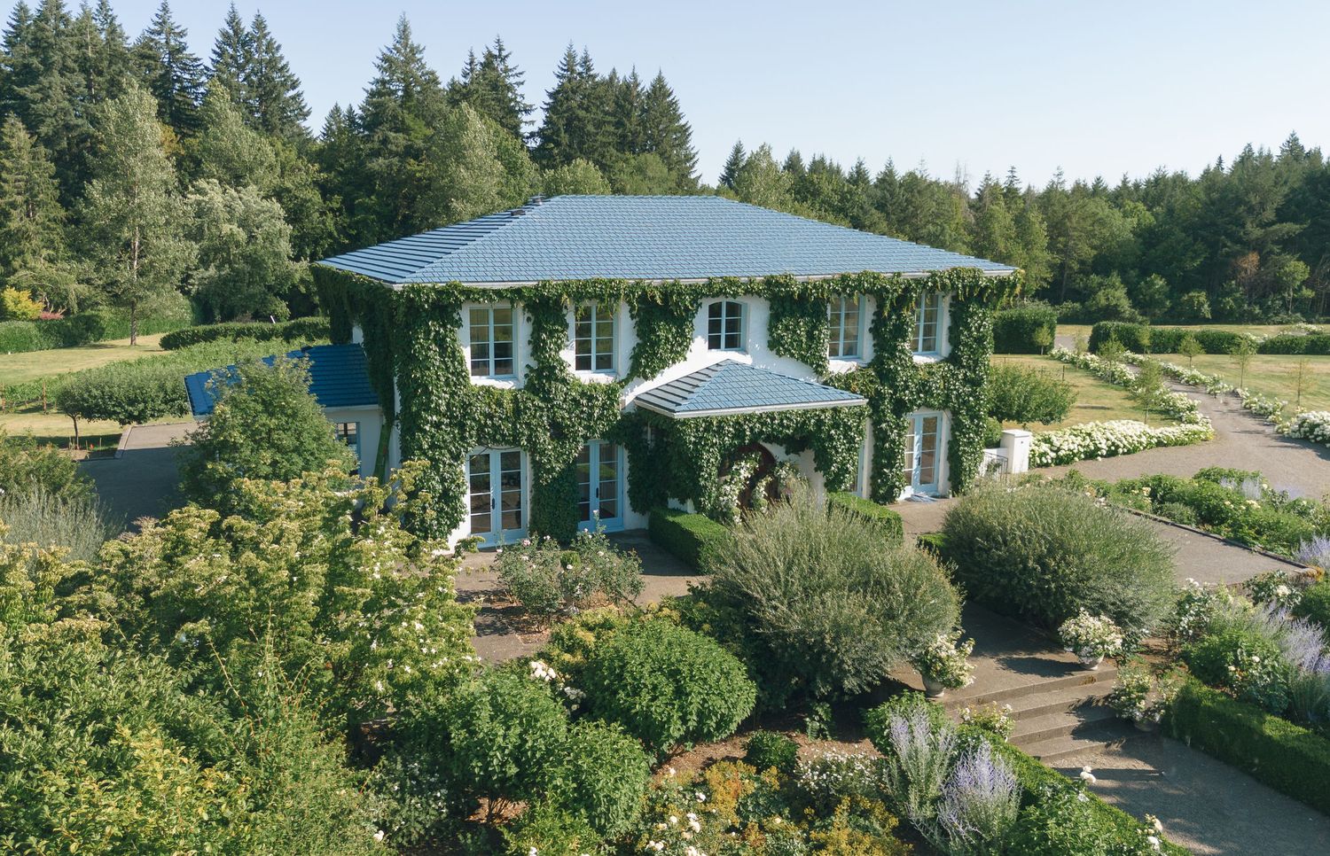 Timeless Romantic Wedding Photography in the PNW and California by Britt Egan Photography – Honest, Editorial, Luxury