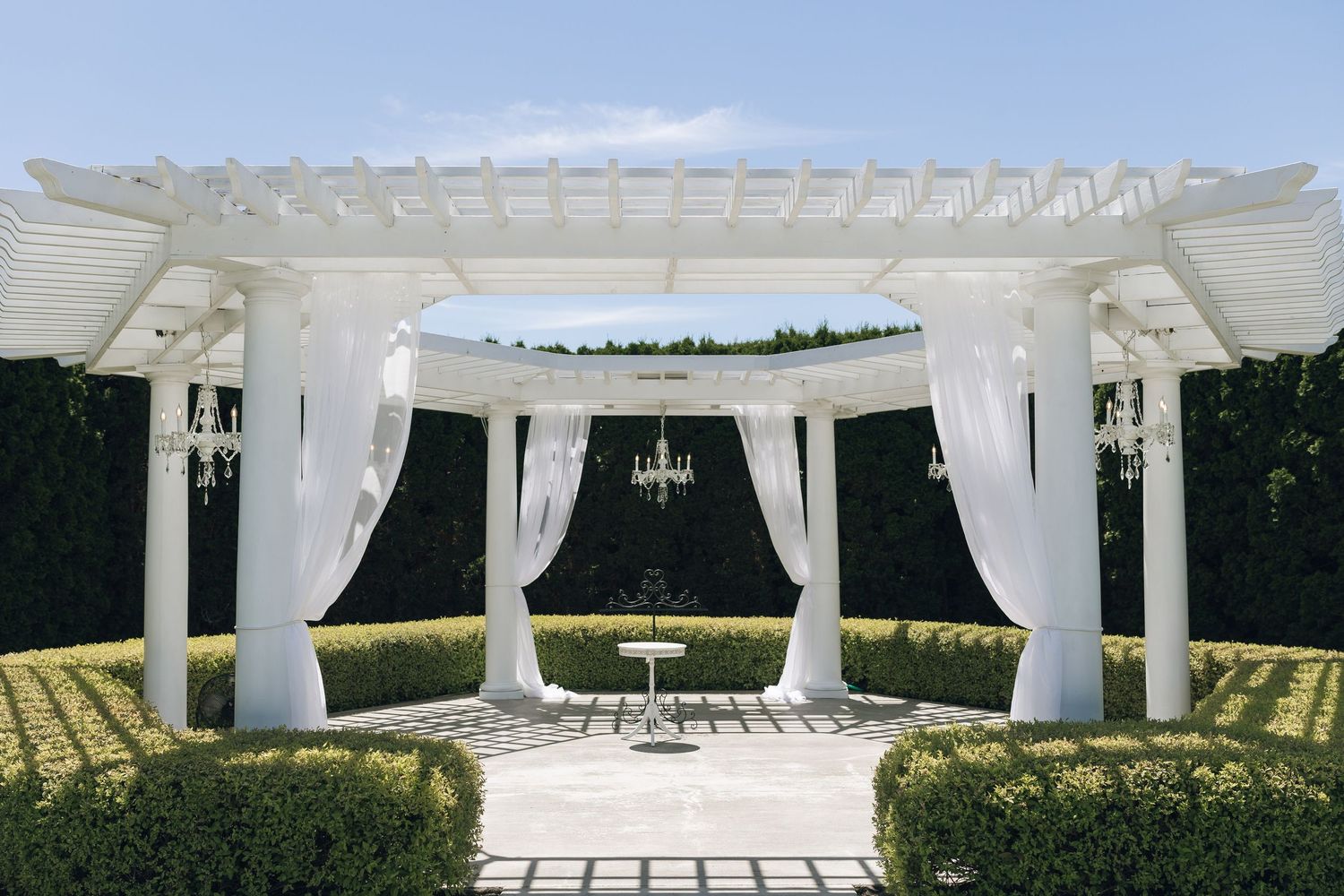 Editorial Luxury Wedding Photographer in Tri-Cities, Portland, and Seattle by Britt Egan Photography – Romantic, Honest, Timeless