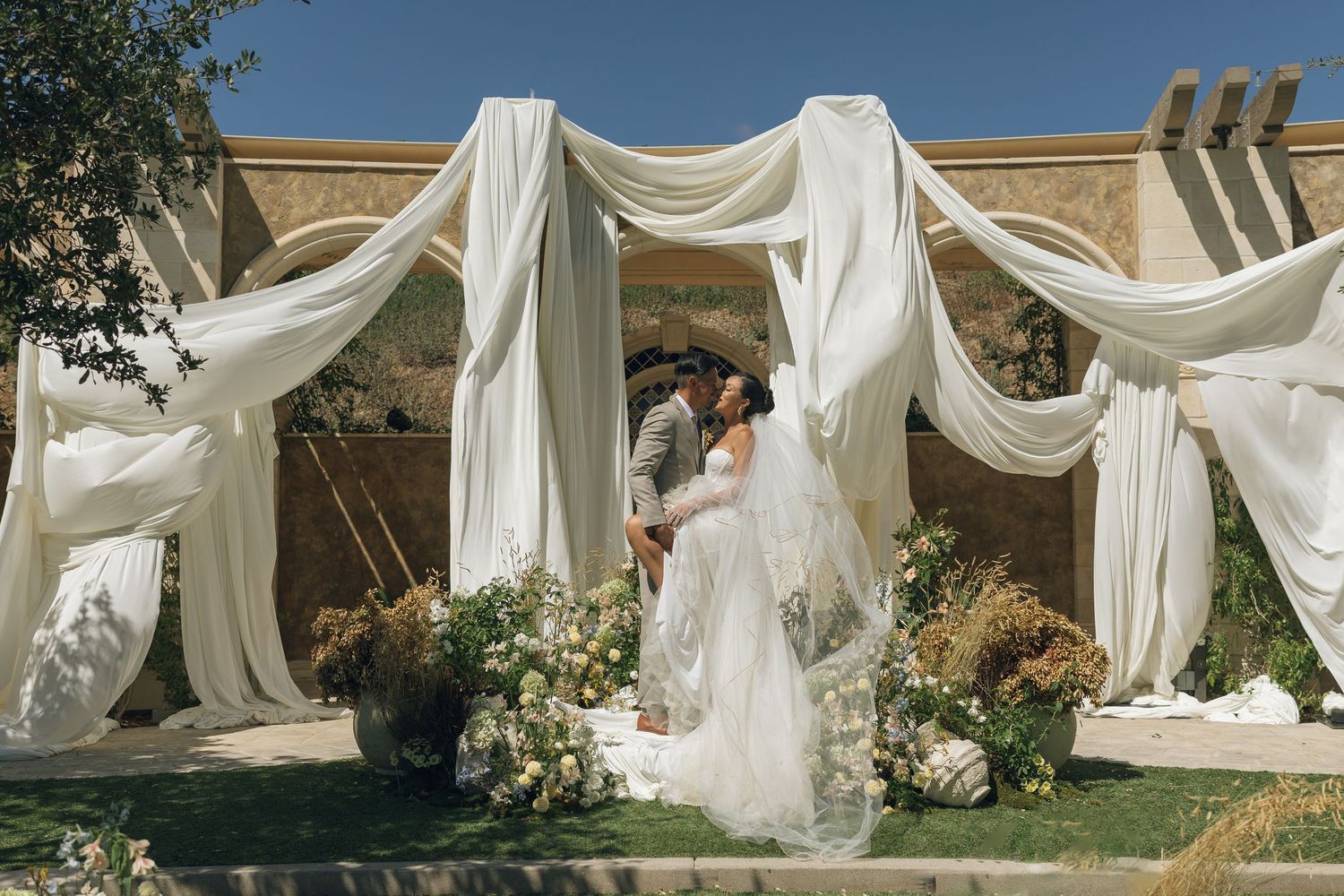 Editorial Luxury Wedding Photographer in Tri-Cities, Portland, and Seattle by Britt Egan Photography – Romantic, Honest, Timeless