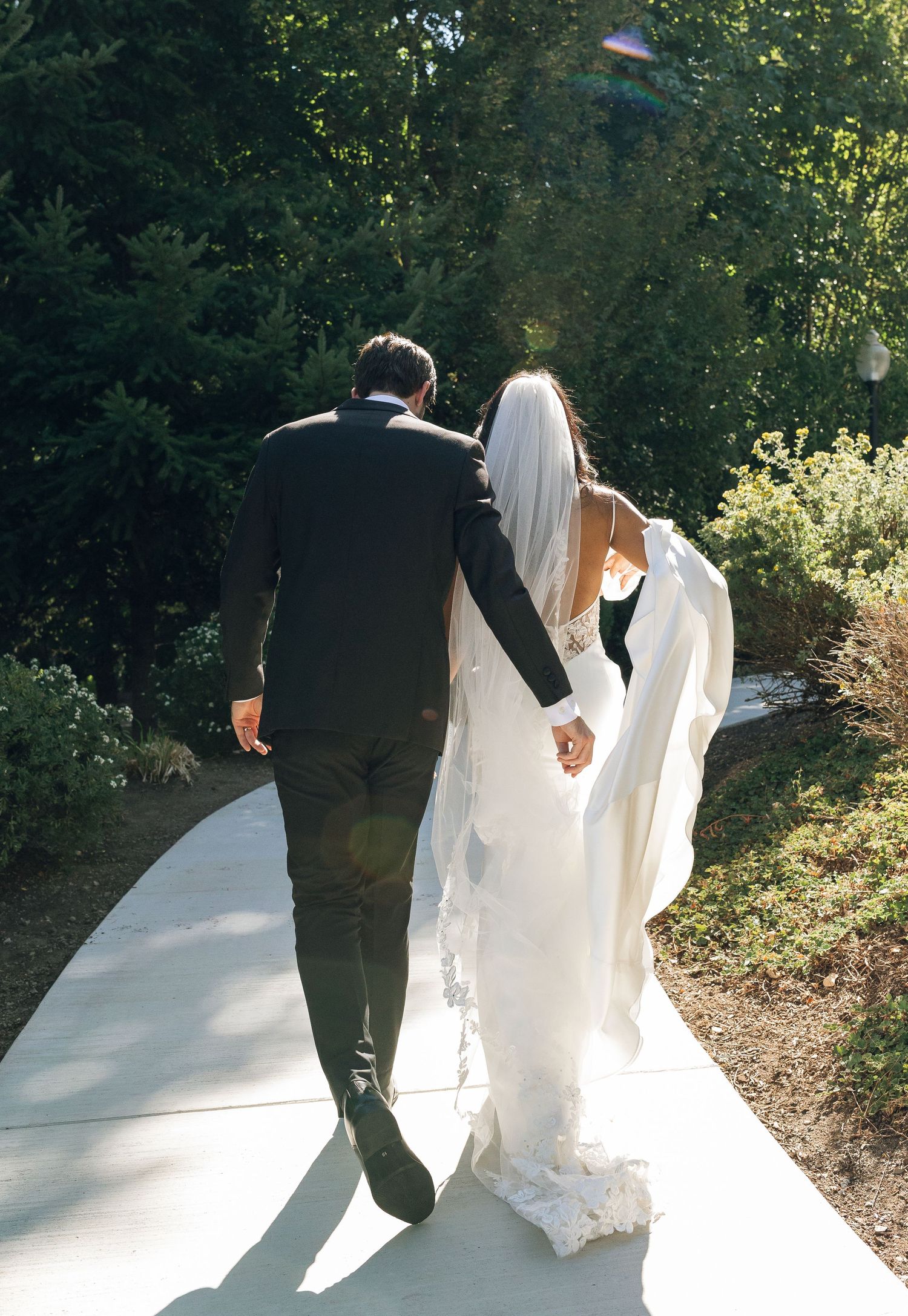 Editorial Luxury Wedding Photographer in Tri-Cities, Portland, and Seattle by Britt Egan Photography – Romantic, Honest, Timeless