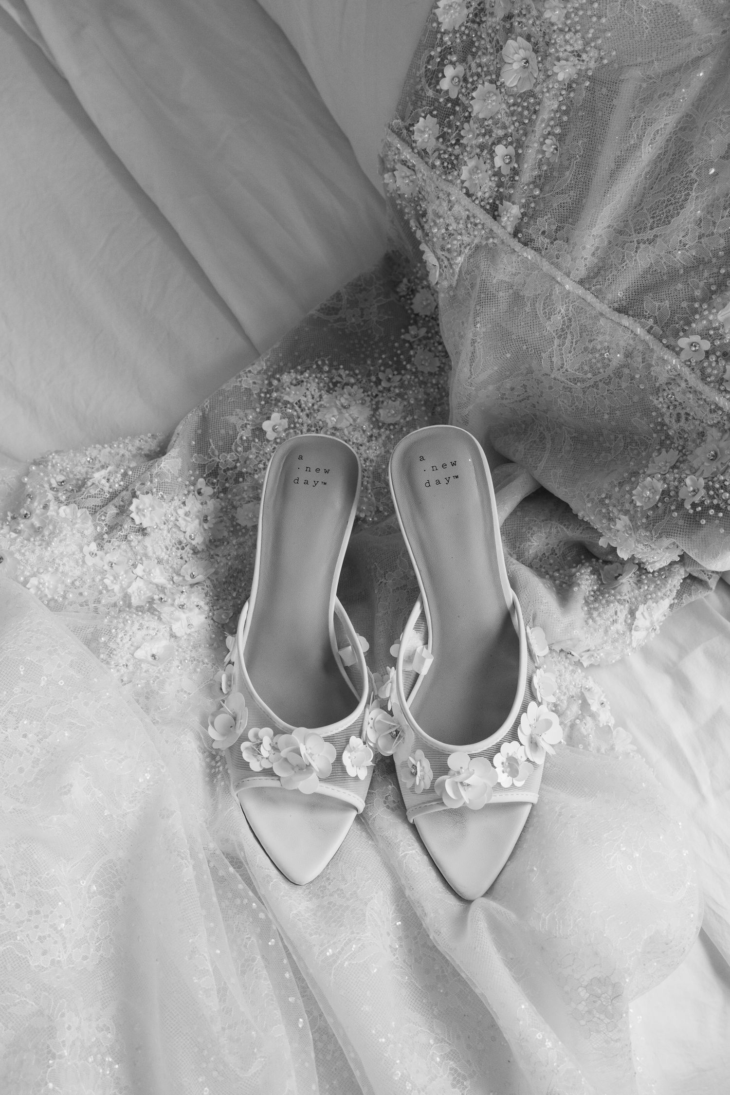 Editorial Luxury Wedding Photographer in Tri-Cities, Portland, and Seattle by Britt Egan Photography – Romantic, Honest, Timeless