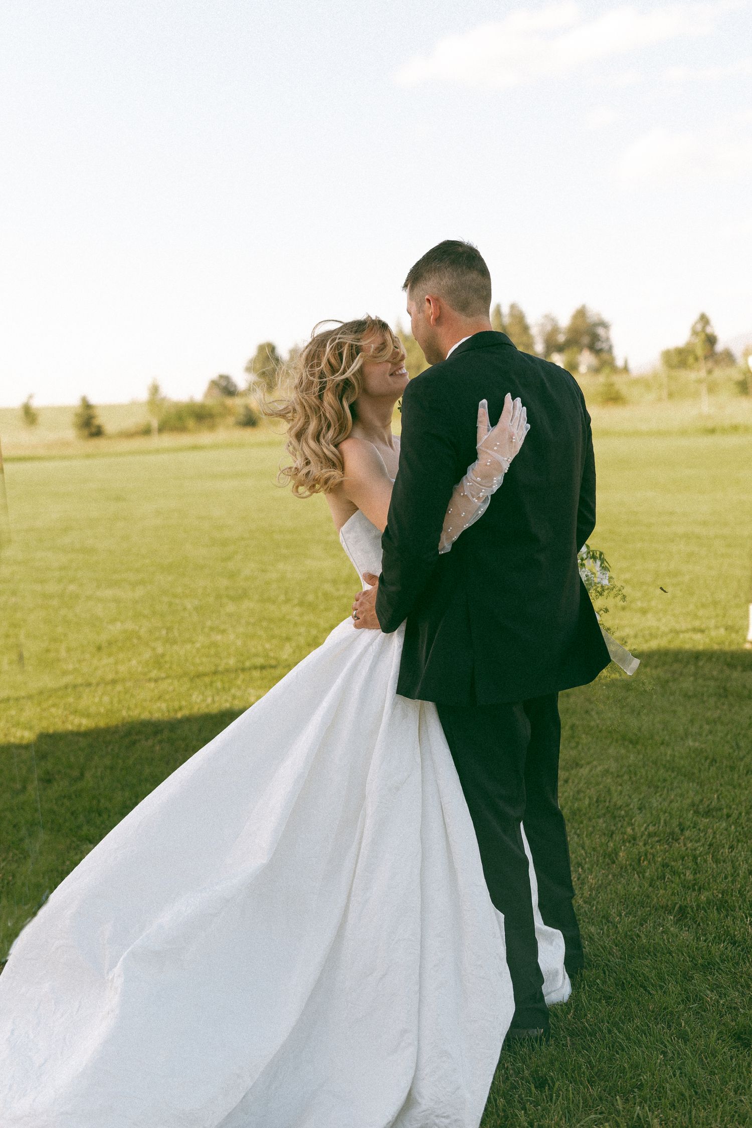 Editorial Luxury Wedding Photographer in Tri-Cities, Portland, and Seattle by Britt Egan Photography – Romantic, Honest, Timeless