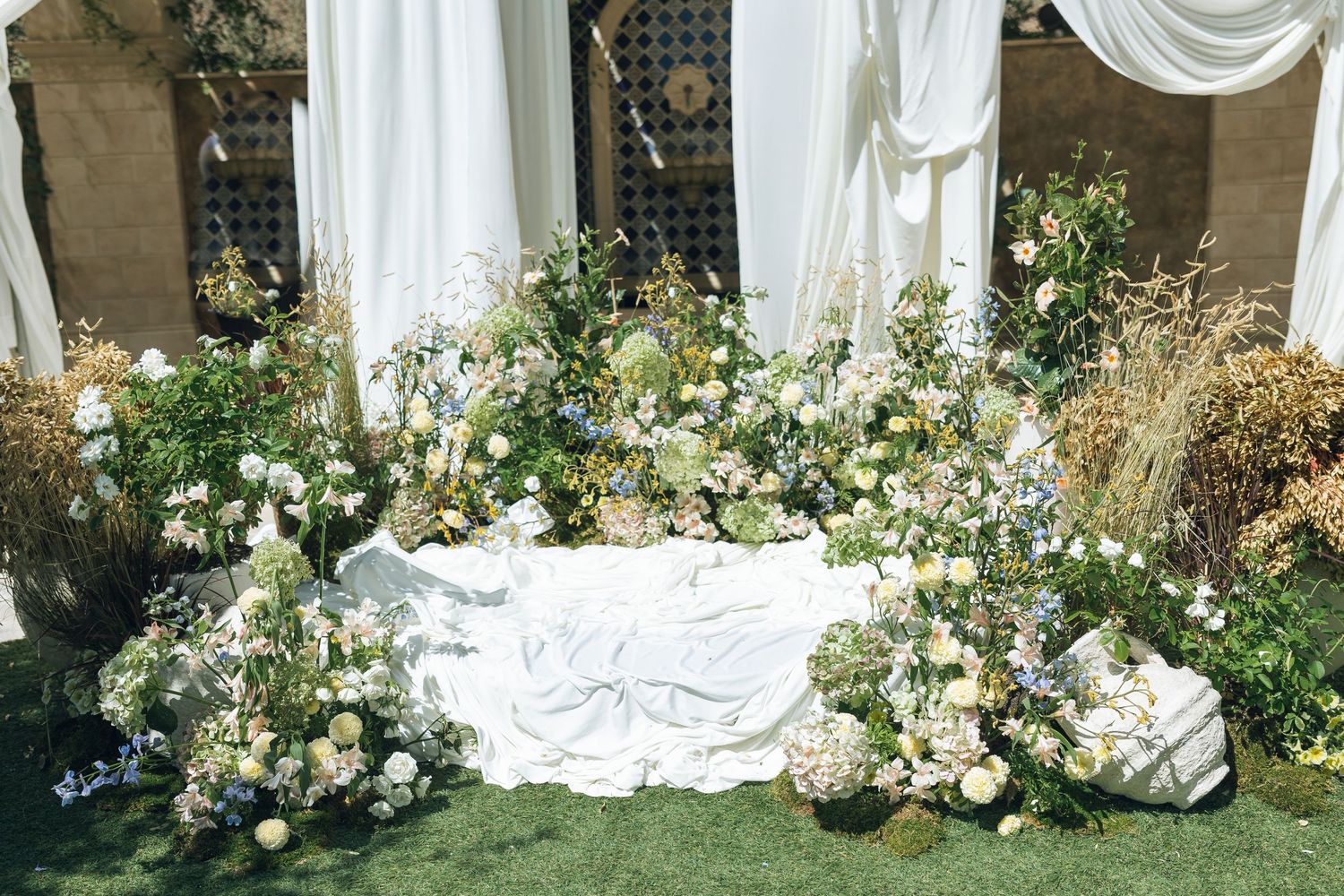 Editorial Luxury Wedding Photographer in Tri-Cities, Portland, and Seattle by Britt Egan Photography – Romantic, Honest, Timeless