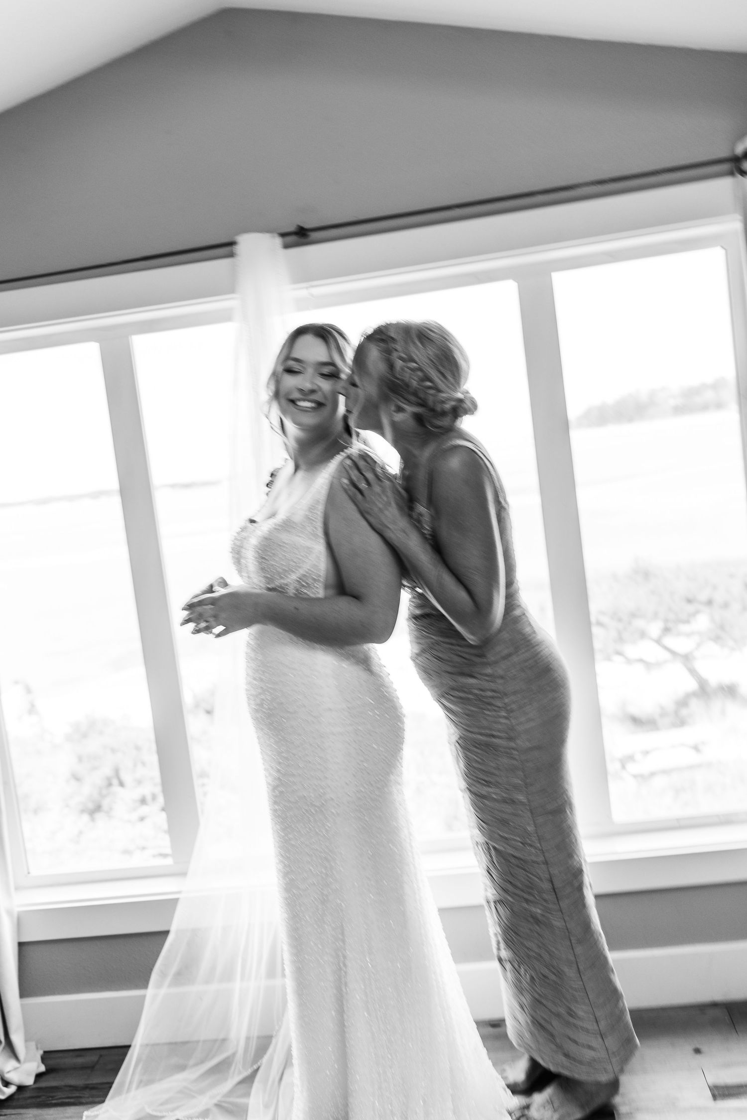 Editorial Luxury Wedding Photographer in Tri-Cities, Portland, and Seattle by Britt Egan Photography – Romantic, Honest, Timeless