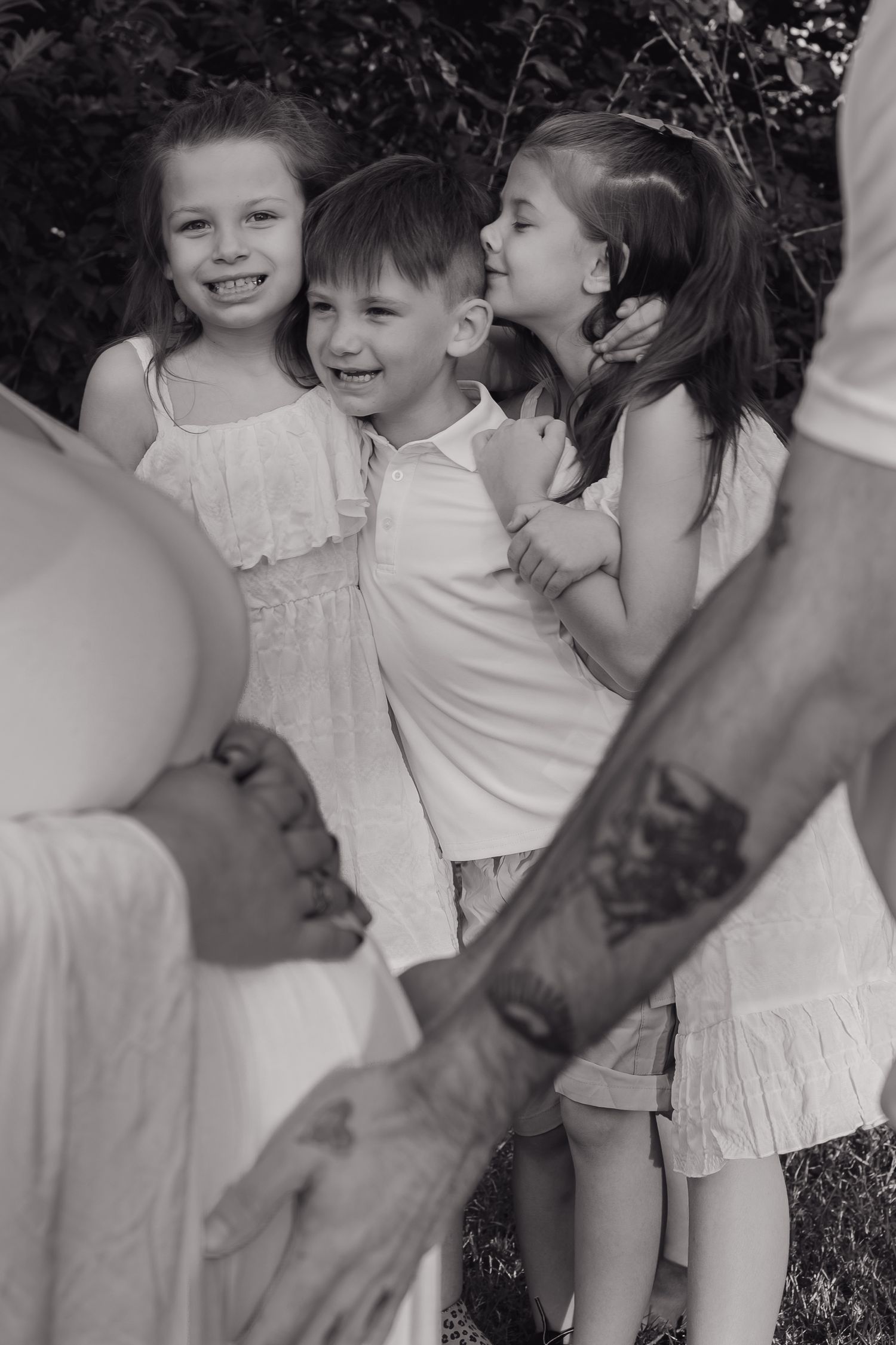 maternity session with kids in maryland