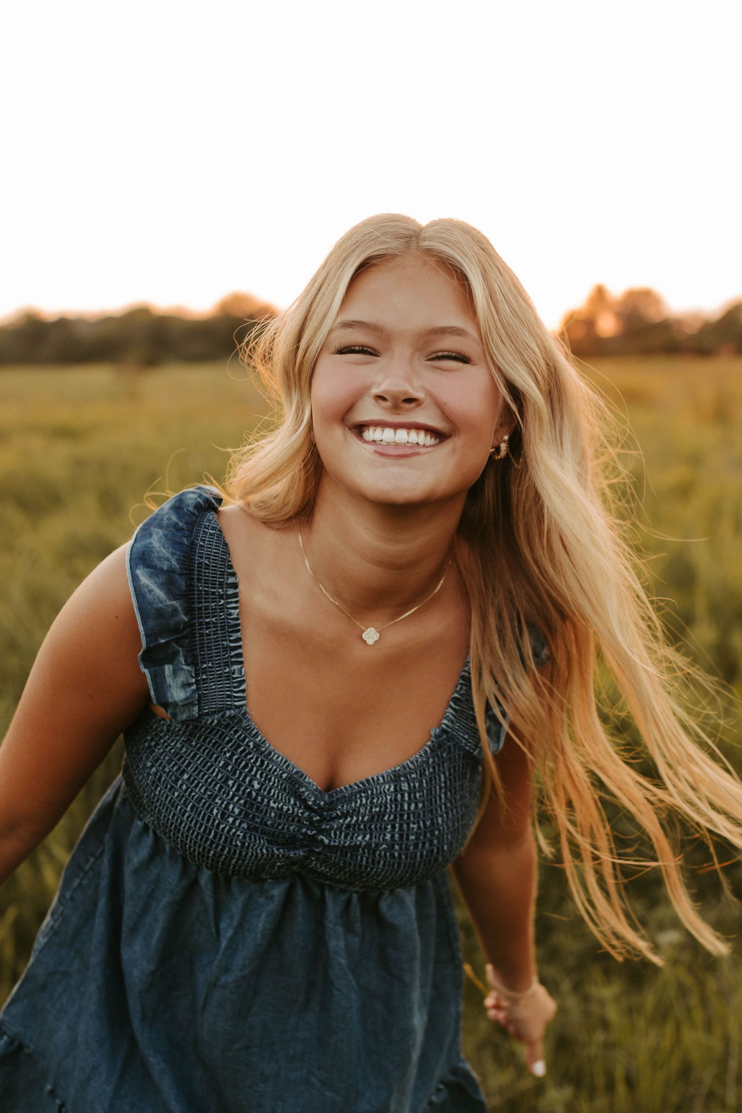 Courtney Mack Photography hannibal missouri candid senior photos