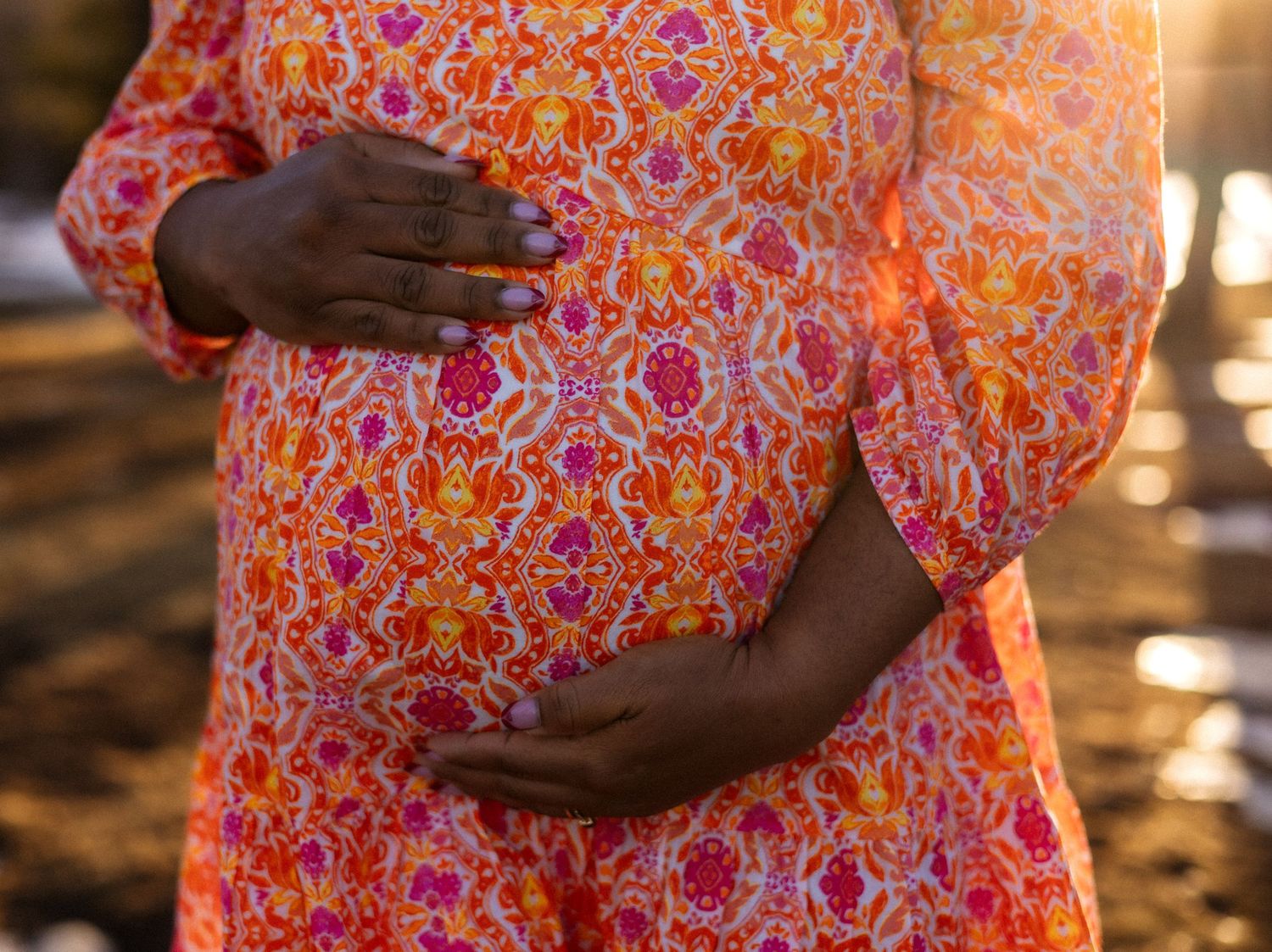 Maternity photo session in airdrie, lifestyle photography in airdrie and calgary