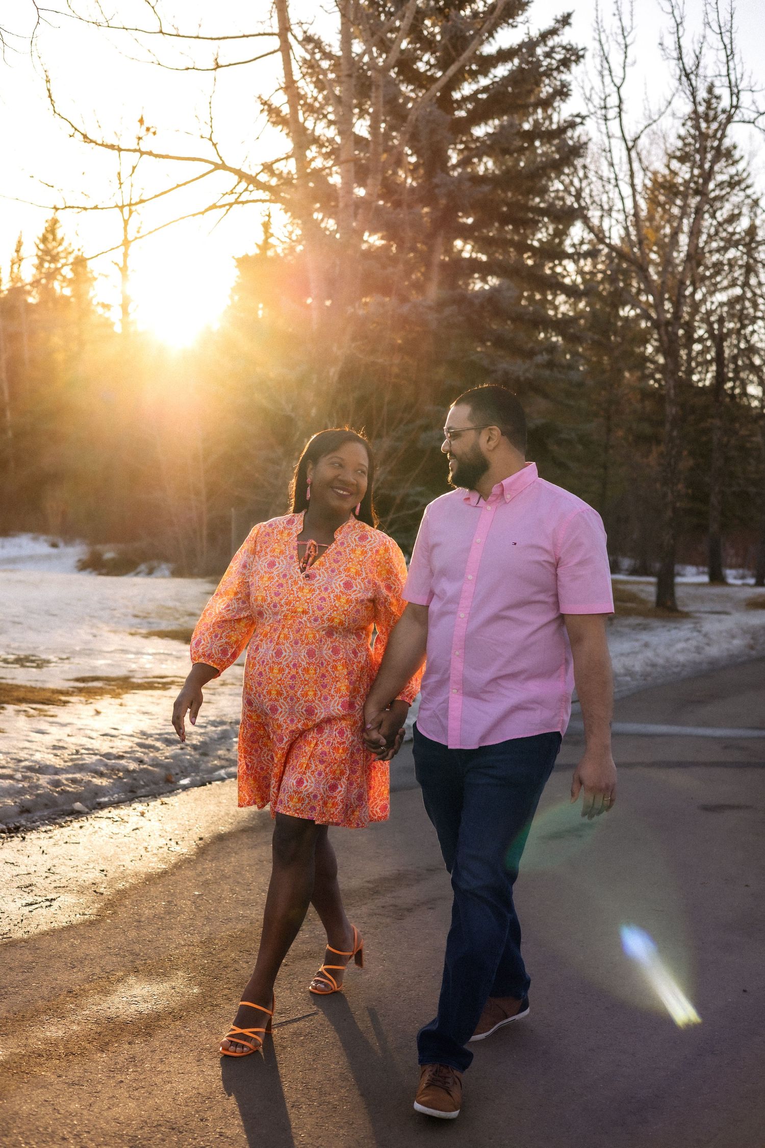 Maternity photo session in airdrie, lifestyle photography in airdrie and calgary
