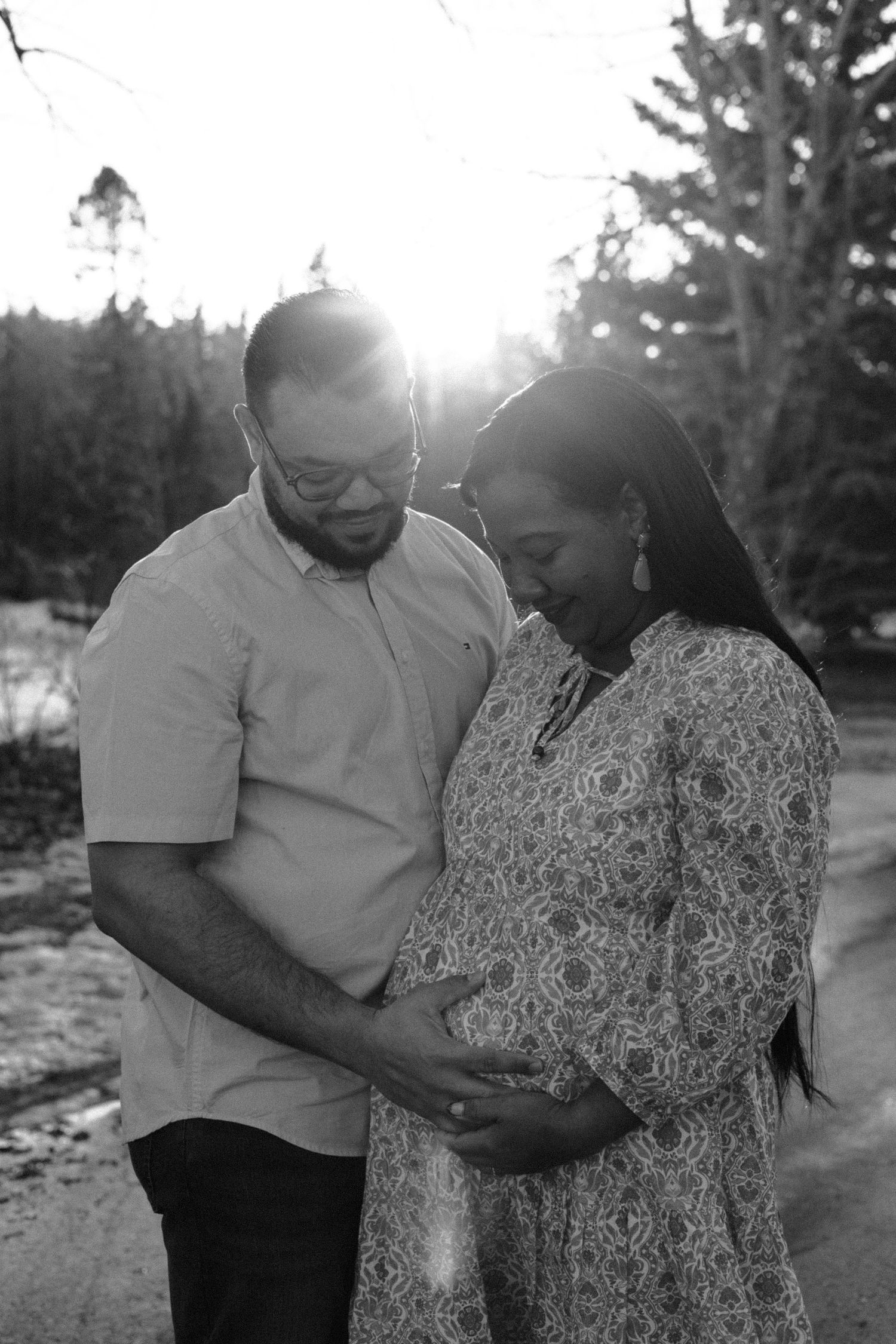 Maternity photo session in airdrie, lifestyle photography in airdrie and calgary
