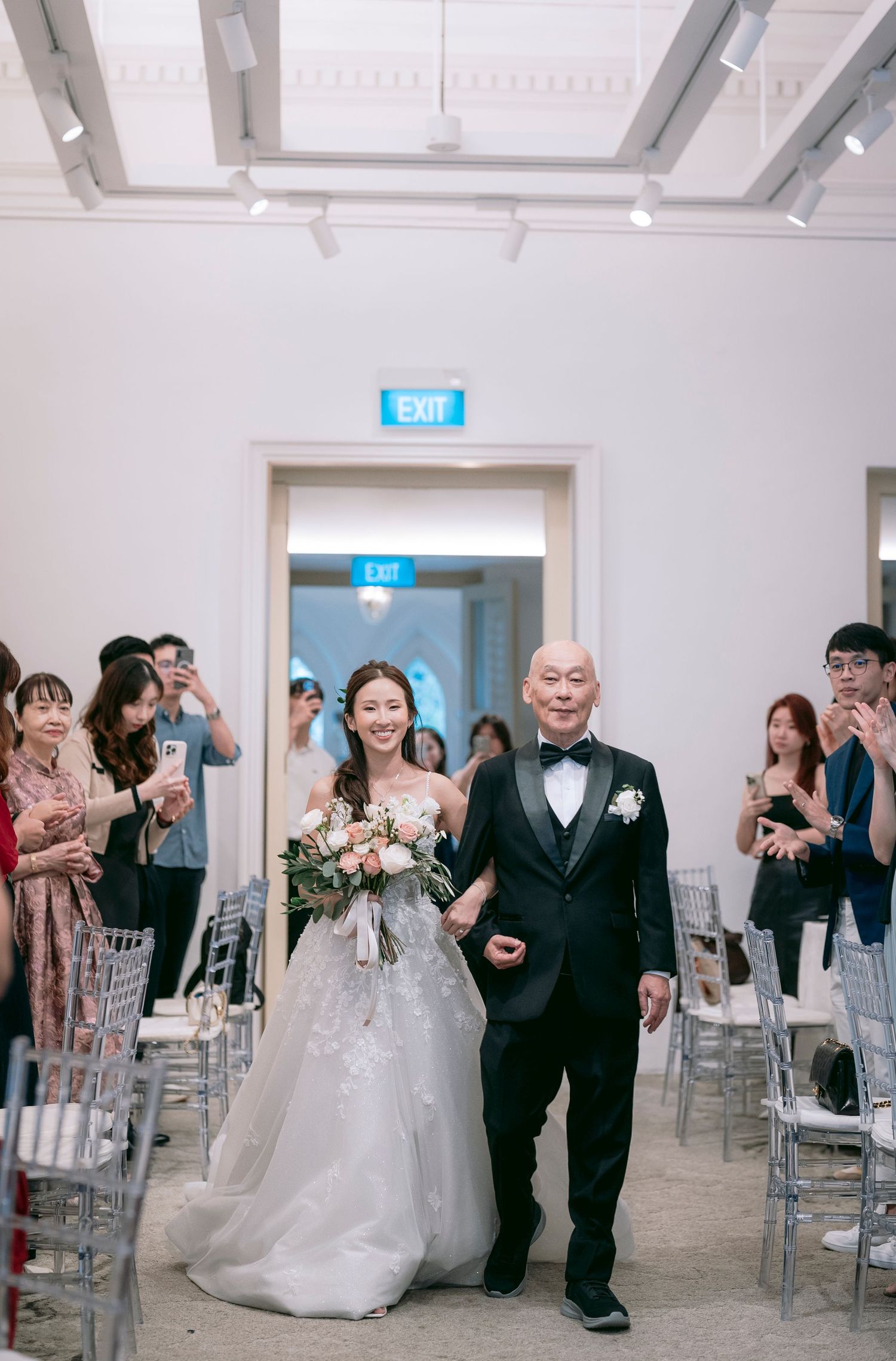 Wedding photo and video taken at Alcove Caldwell House, Chijmes Singapore by singapore wedding photographer and wedding videographer