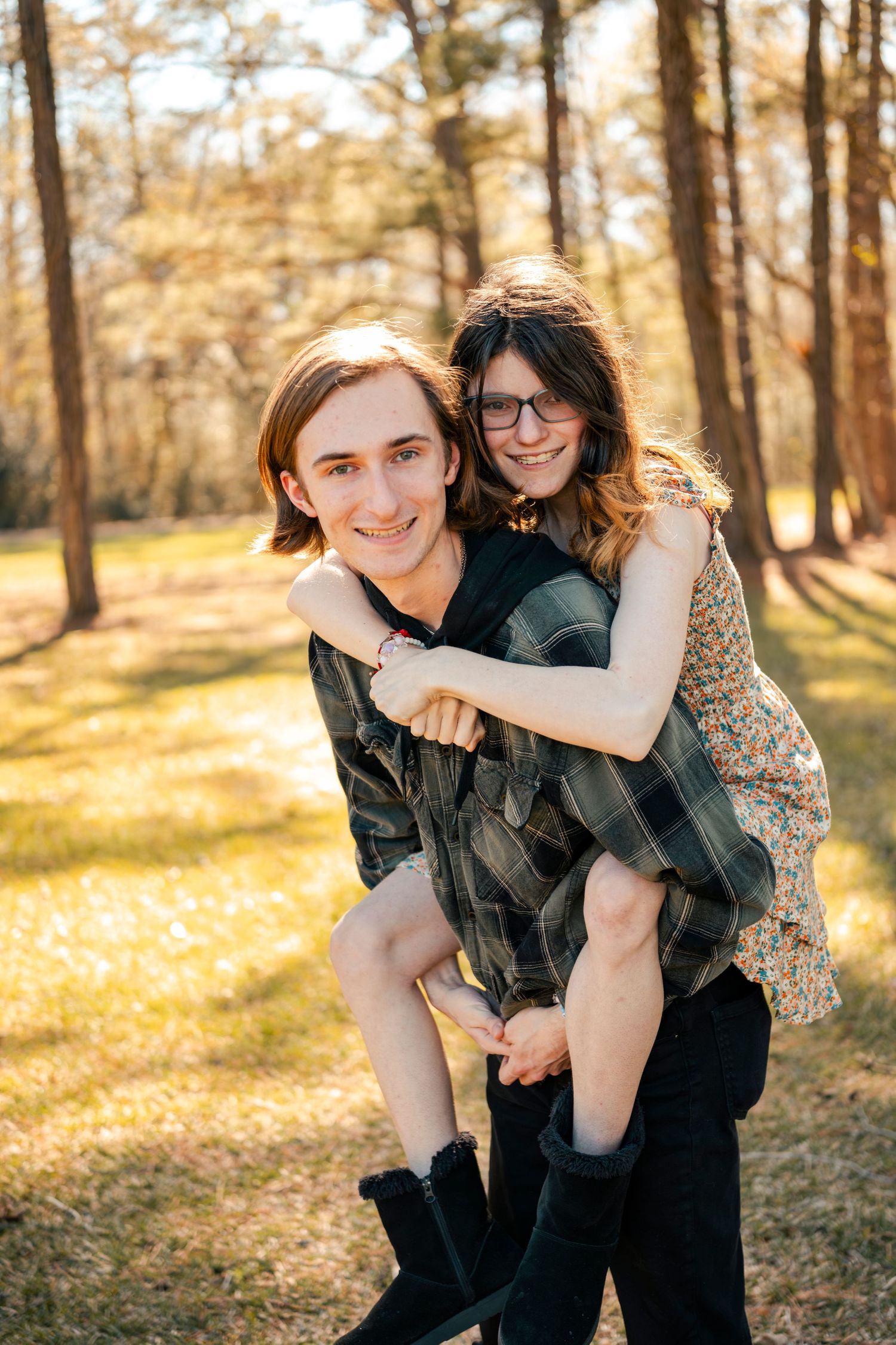 Houston area couples photographer capturing authentic connection during an outdoor session
