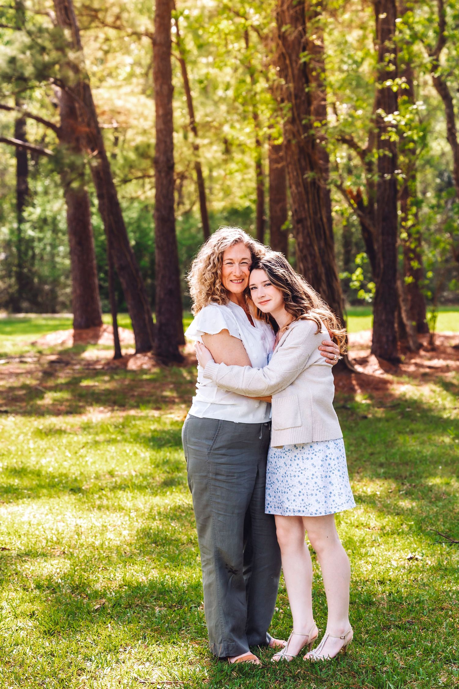 Outdoor family portraits in Pearland Texas with earthy true-to-color photography style