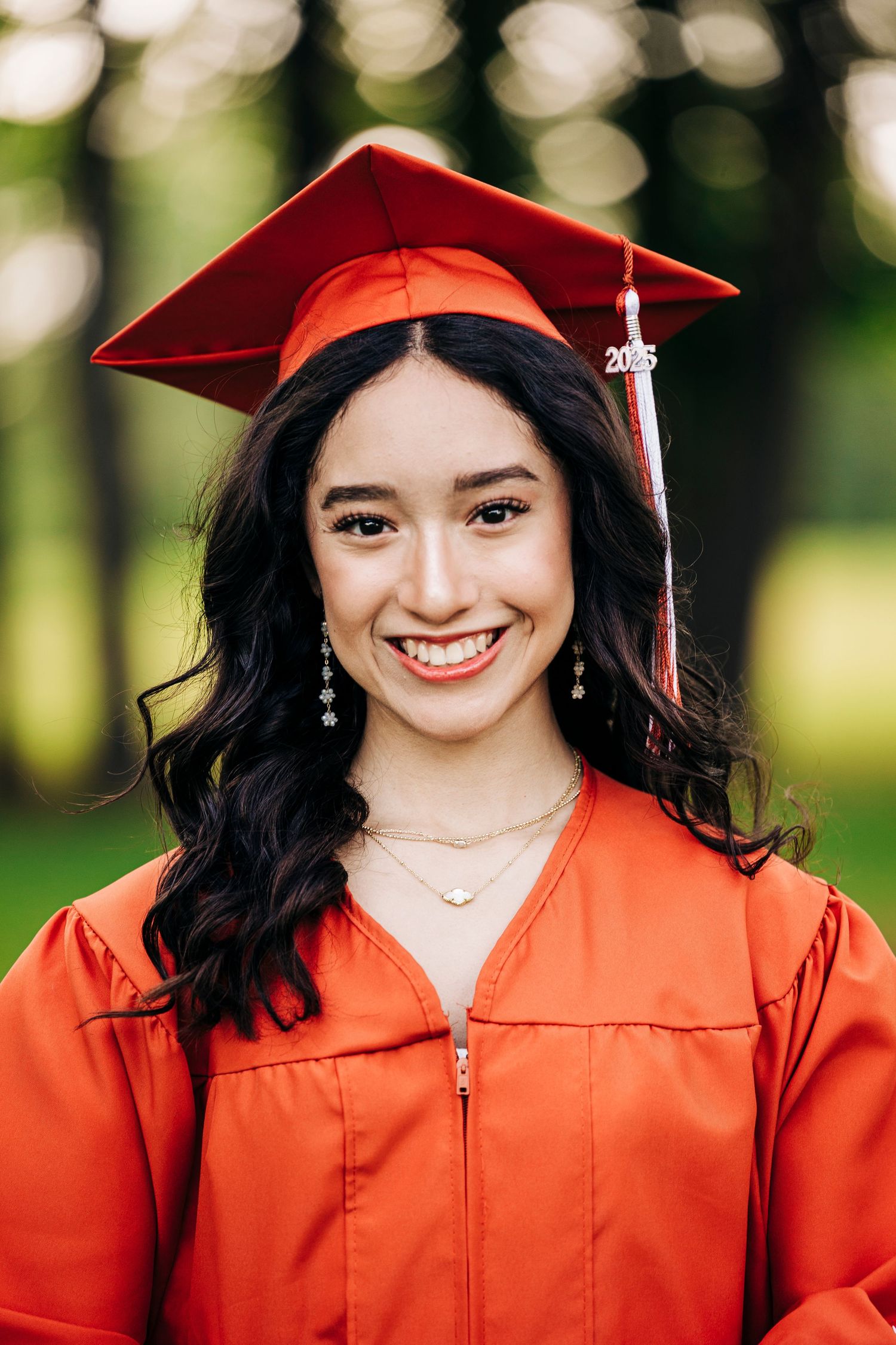 Senior portrait session in Pearland Texas with natural light and outdoor setting
