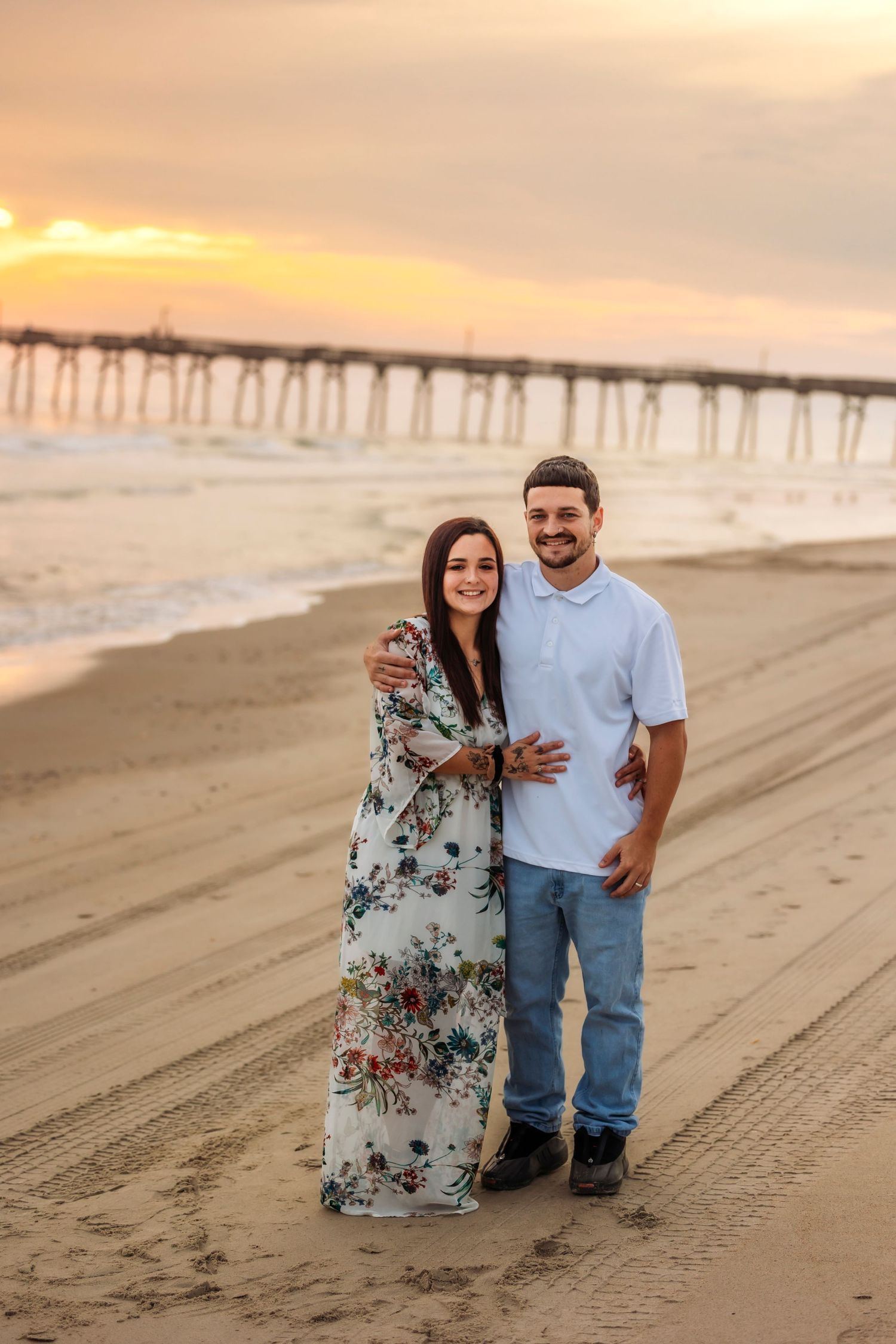 Houston area couples photographer capturing authentic connection during an outdoor session