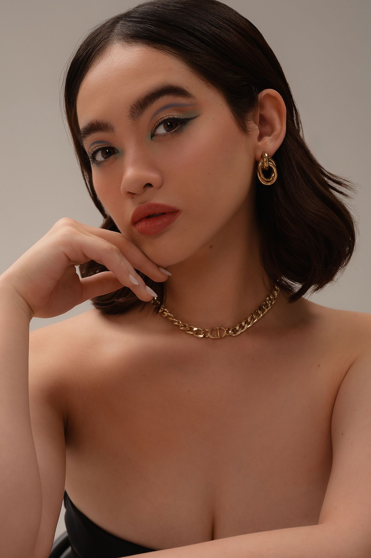 Studio model snap portrait by Anastasia Sokyrka Photography, Vietnam