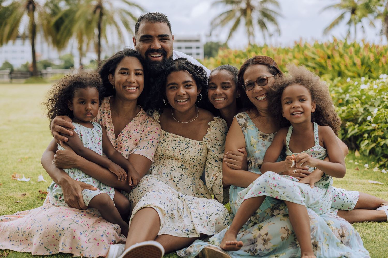 Lifestyle, candid family photography in park by Anastasia Sokyrka | Portrait photographer based in Saigon, Vietnam