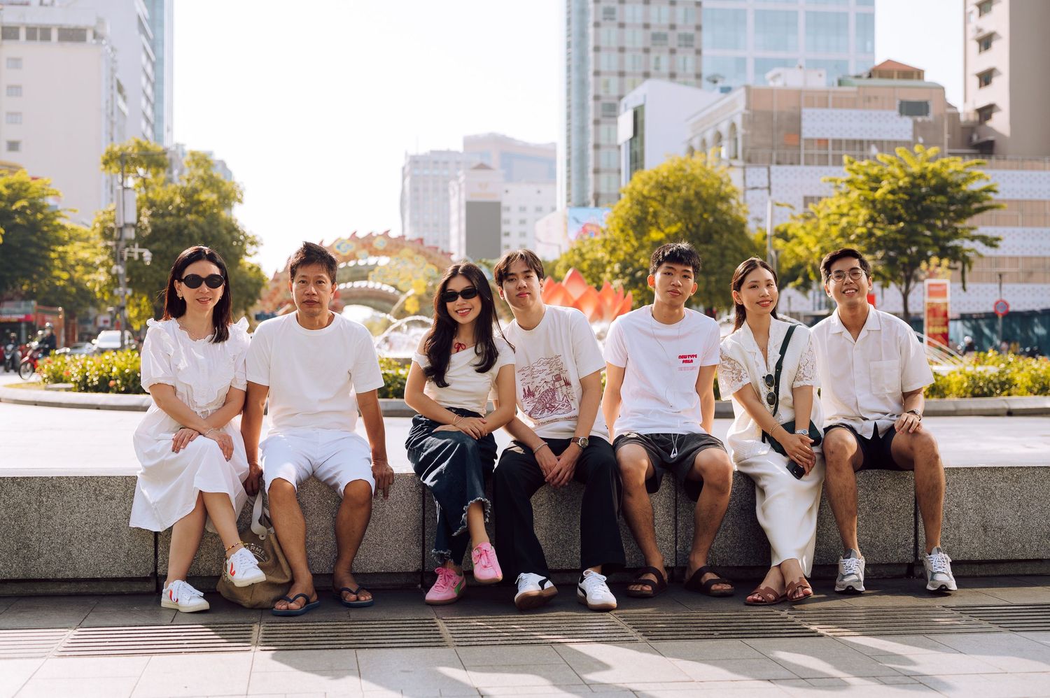 Lifestyle, candid family photography in park by Anastasia Sokyrka | Portrait photographer based in Saigon, Vietnam