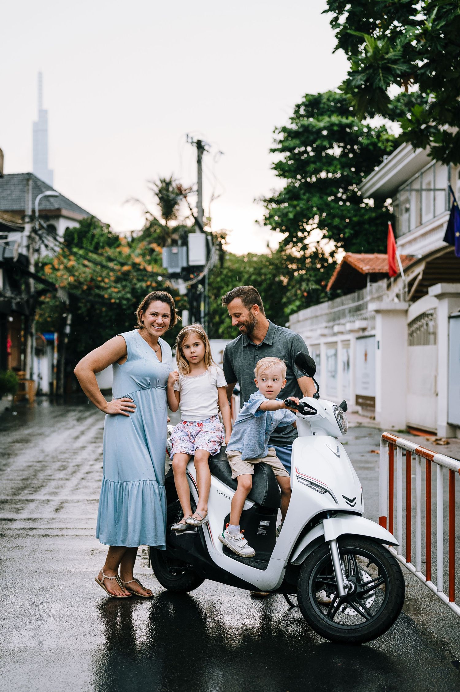 Lifestyle, candid family photography in Thao Dien by Anastasia Sokyrka | Portrait photographer based in Ho Chi Minh City, Vietnam