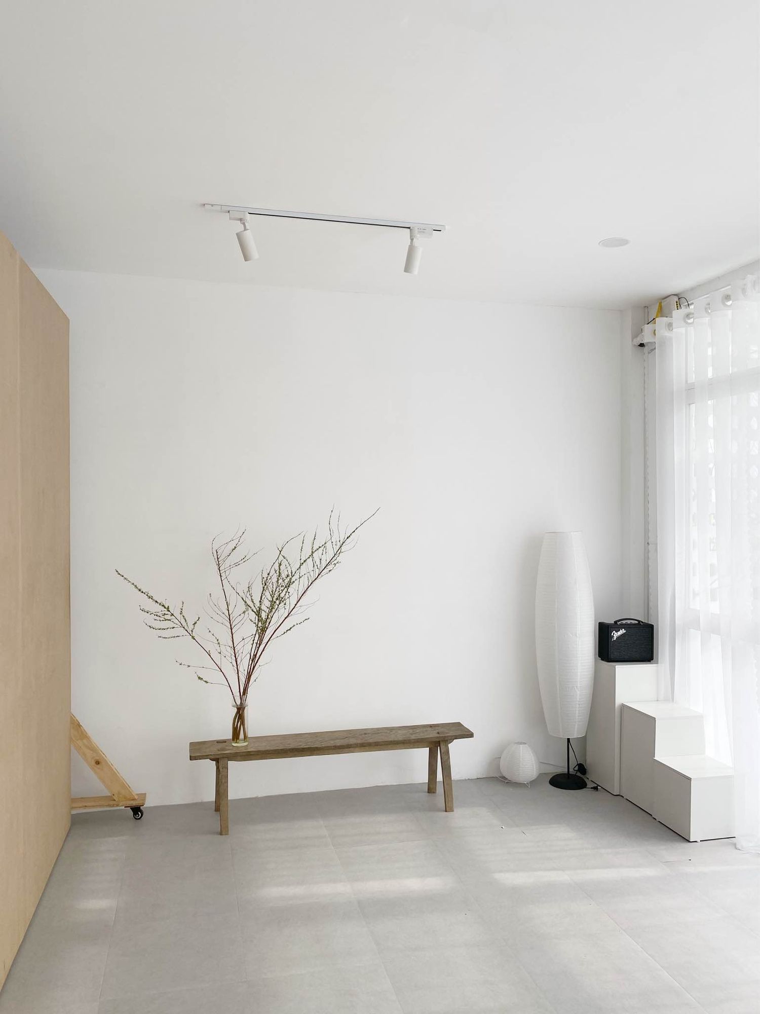 Minimalistic charm at Hyu Studio, chosen by Anastasia Sokyrka Photography for flexible portrait sessions with essential 