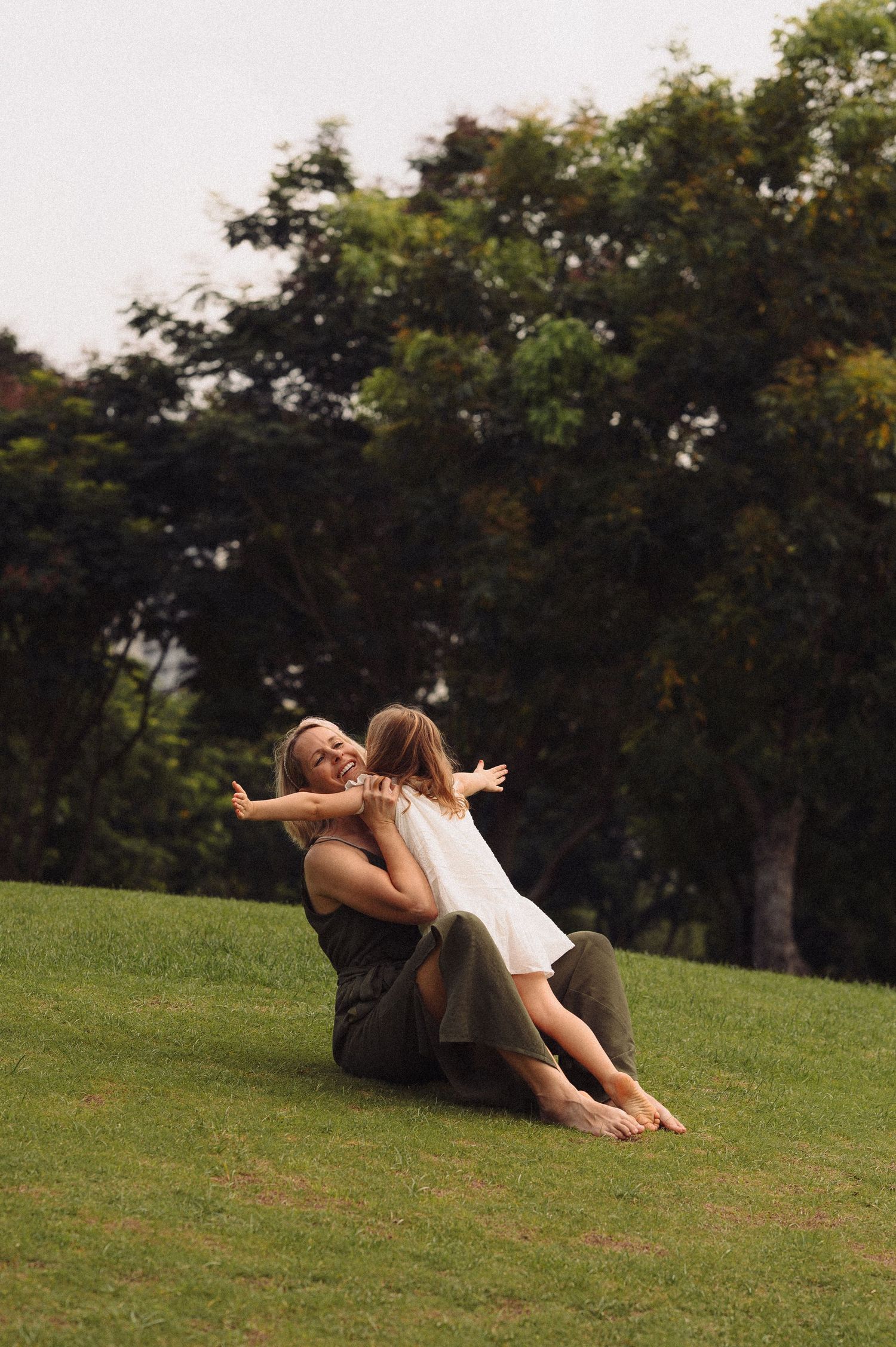 Portrait and family photographer based in Ho Chi Minh City, Vietnam