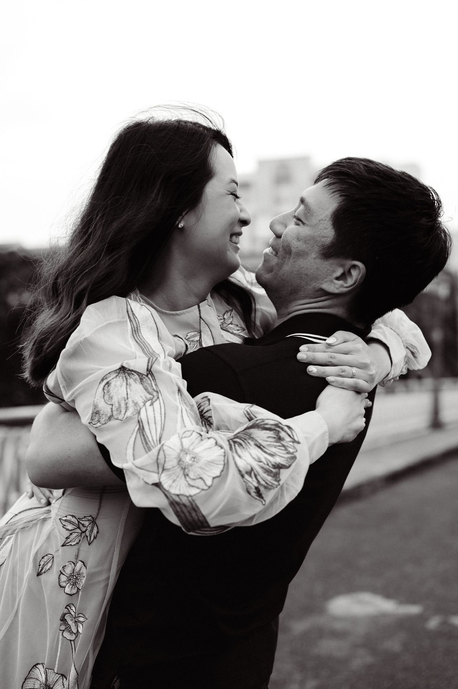 Lifestyle, candid couple photography in city by Anastasia Sokyrka | Portrait photographer based in Saigon, Vietnam
