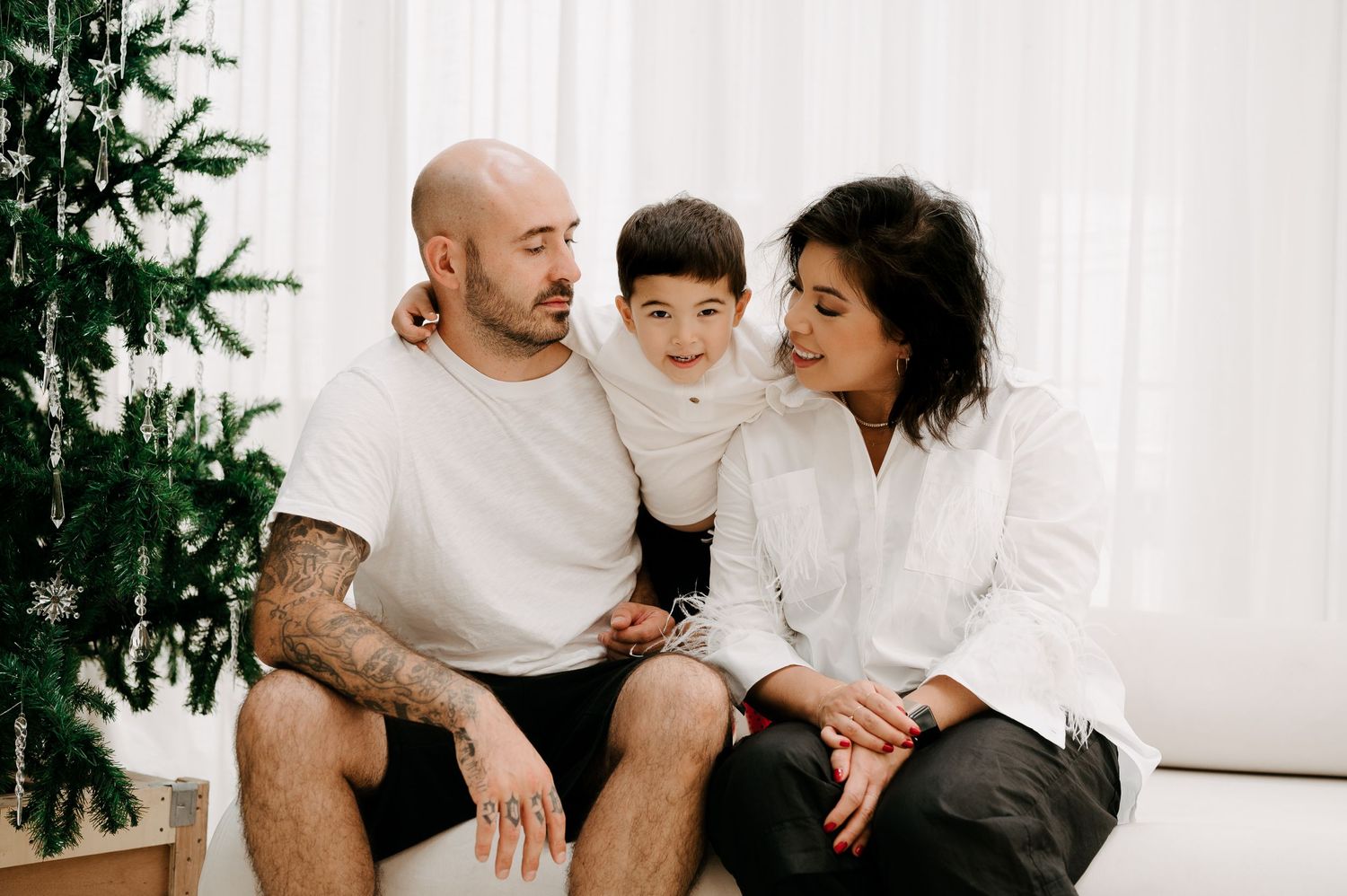 Lifestyle candid family photoshoot in Saigon by Anastasia Sokyrka photography | Portrait photographer based in Vietnam