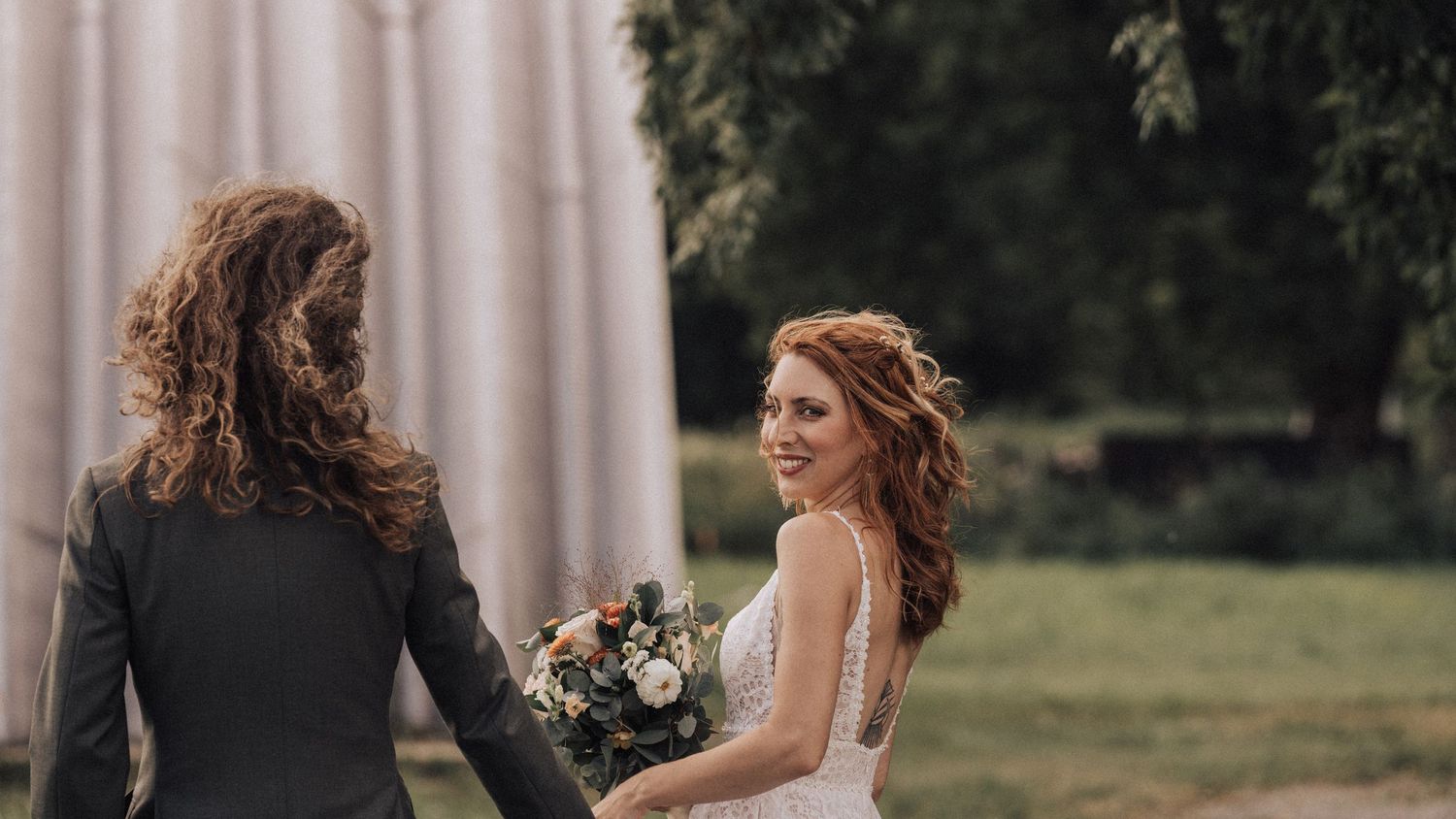 Bromont editorial style photographer from Quebec capturing engagements for stylish modern couples.