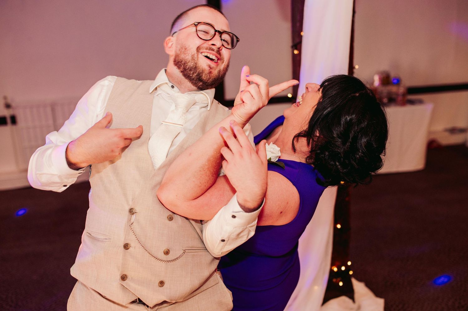 MERCURE BOX HILL, BURFORD BRIDGE HOTEL WEDDING - ABBIE & HARRY