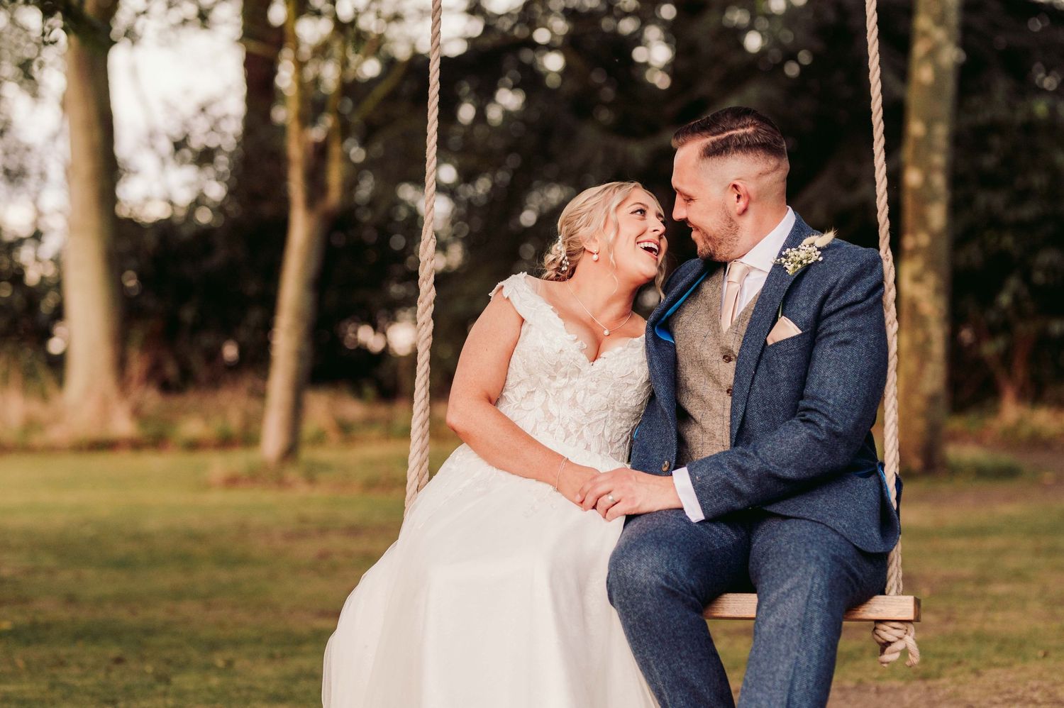 Outdoor wedding ceremony at East Mersea Hall photographer, Wedding venue Mersea Island