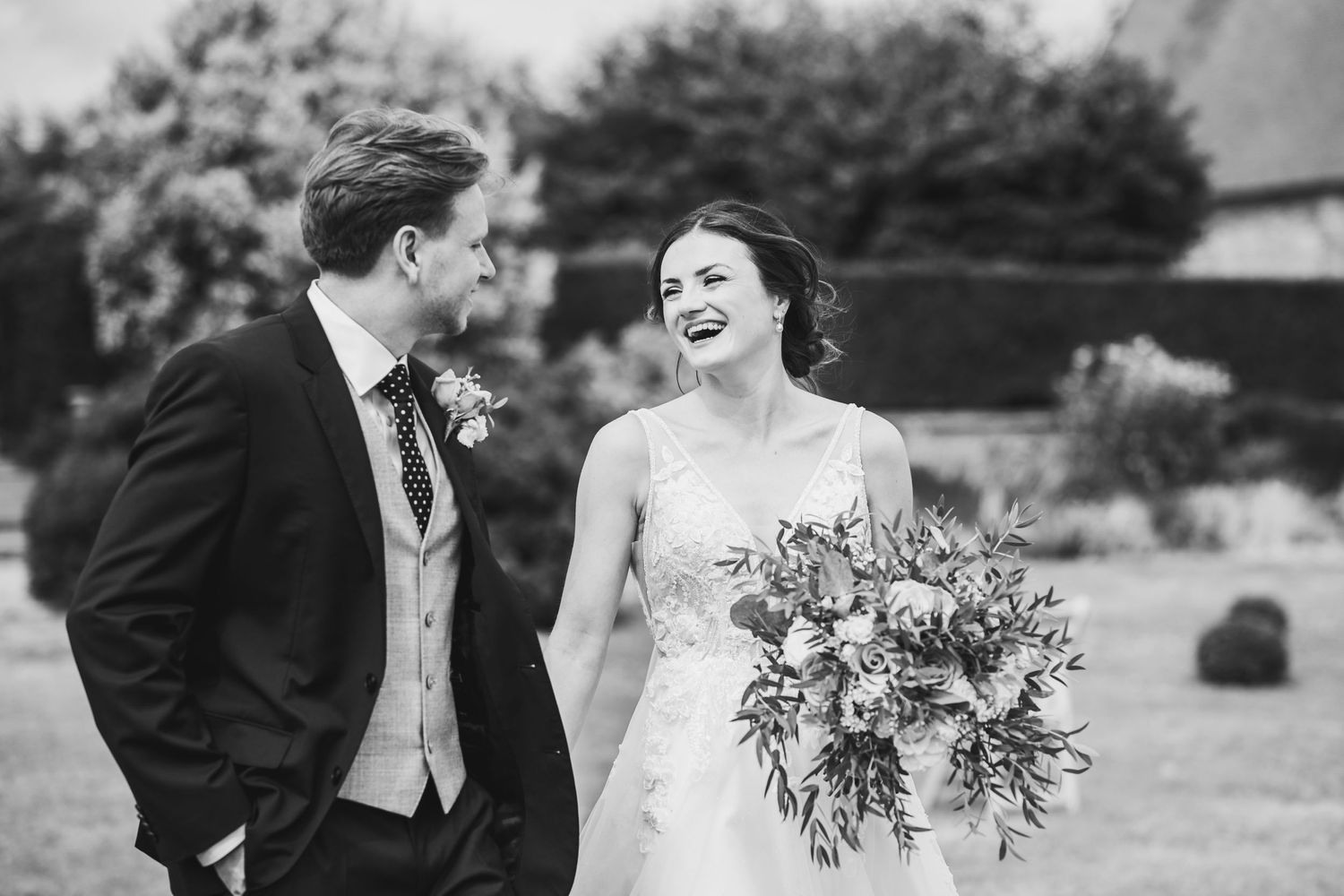 Great Lodge wedding venue in Essex
Anne of Cleves Barn at Great Lodge
Historic countryside wedding venue Braintree
Romantic wedding photos!
