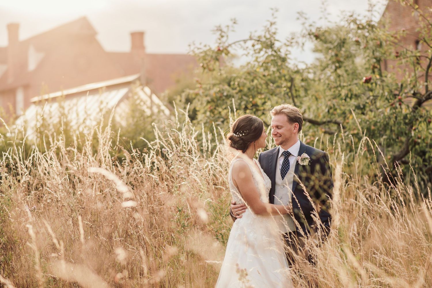 Great Lodge wedding venue in Essex
Anne of Cleves Barn at Great Lodge
Historic countryside wedding venue Braintree
Romantic wedding photos!