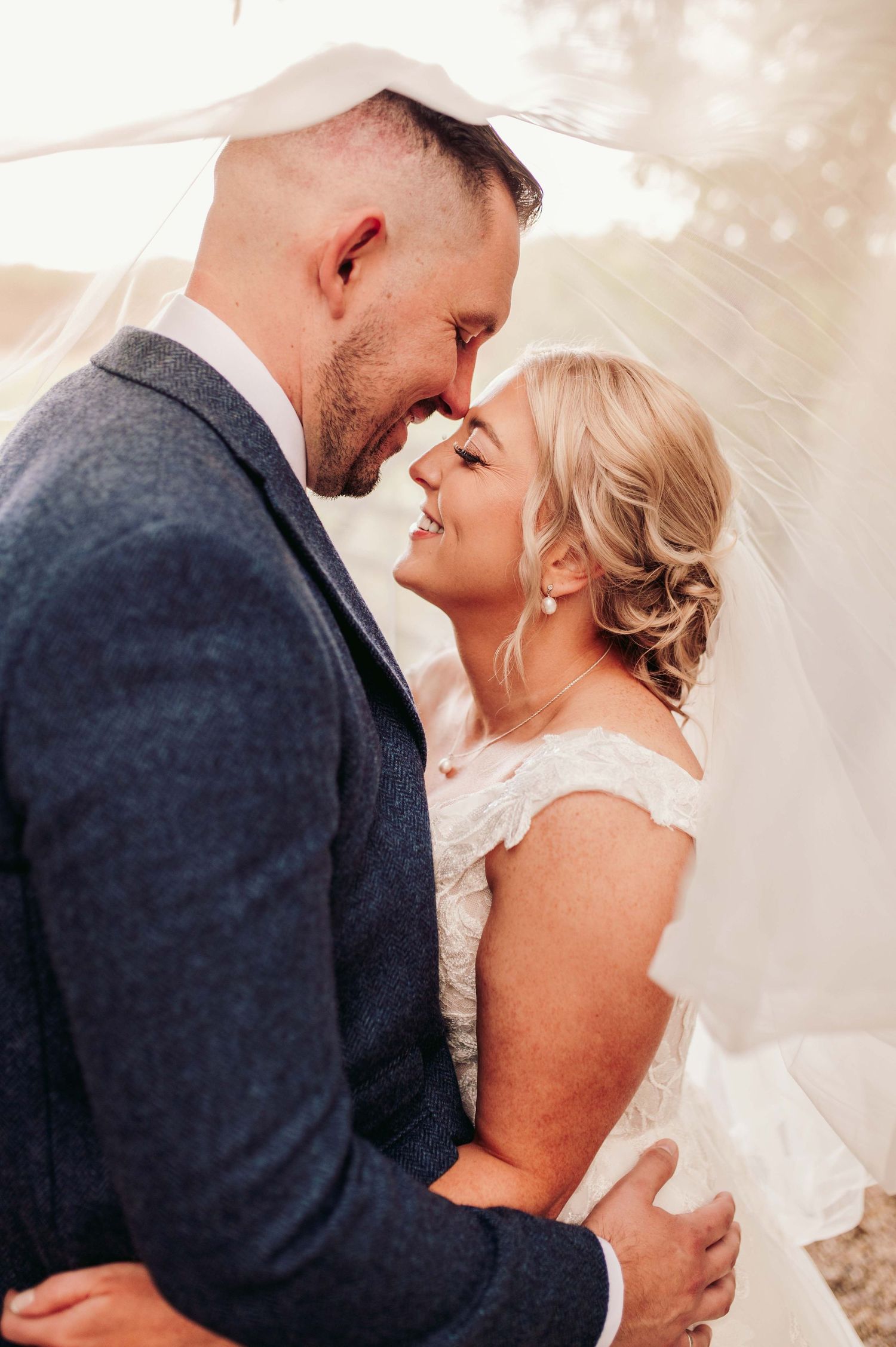 Outdoor wedding ceremony at East Mersea Hall photographer, Wedding venue Mersea Island