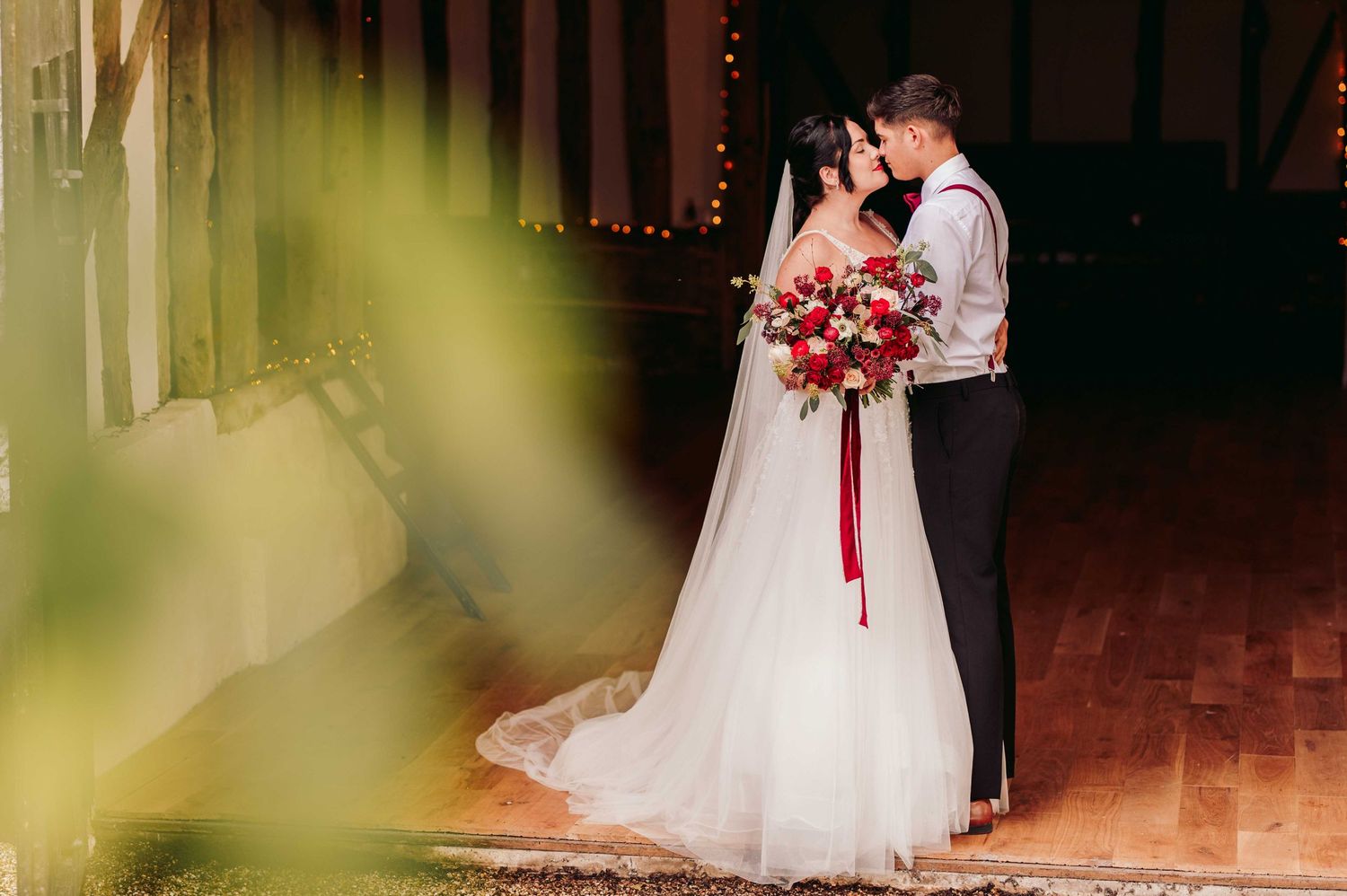 Foxearth Hall Barn in Sudbury, Suffolk - Essex & Suffolk Wedding Photographer