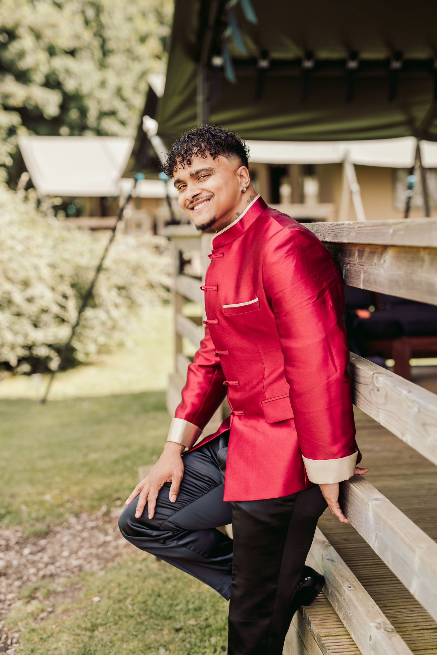 Port Lympne Wedding Photographer capturing romantic moments amidst the stunning wildlife and scenic beauty of Port Lympne Wild Animal Park