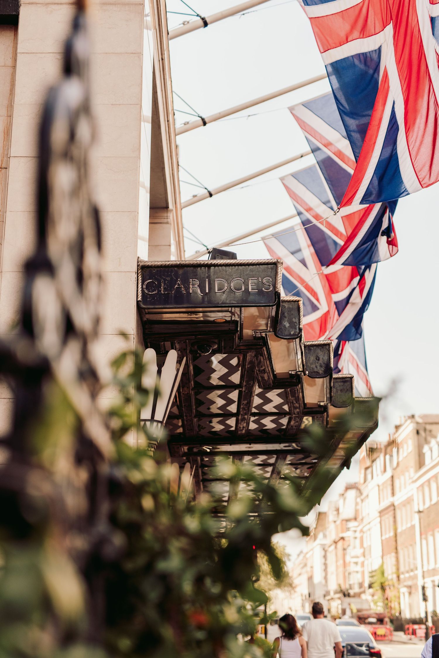 Claridge’s wedding
Mayfair wedding venue
Luxury wedding in London
Art Deco wedding venue
Claridge’s wedding photography
