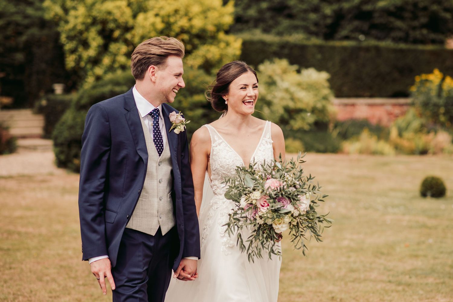 Great Lodge wedding venue in Essex
Anne of Cleves Barn at Great Lodge
Historic countryside wedding venue Braintree
Romantic wedding photos!