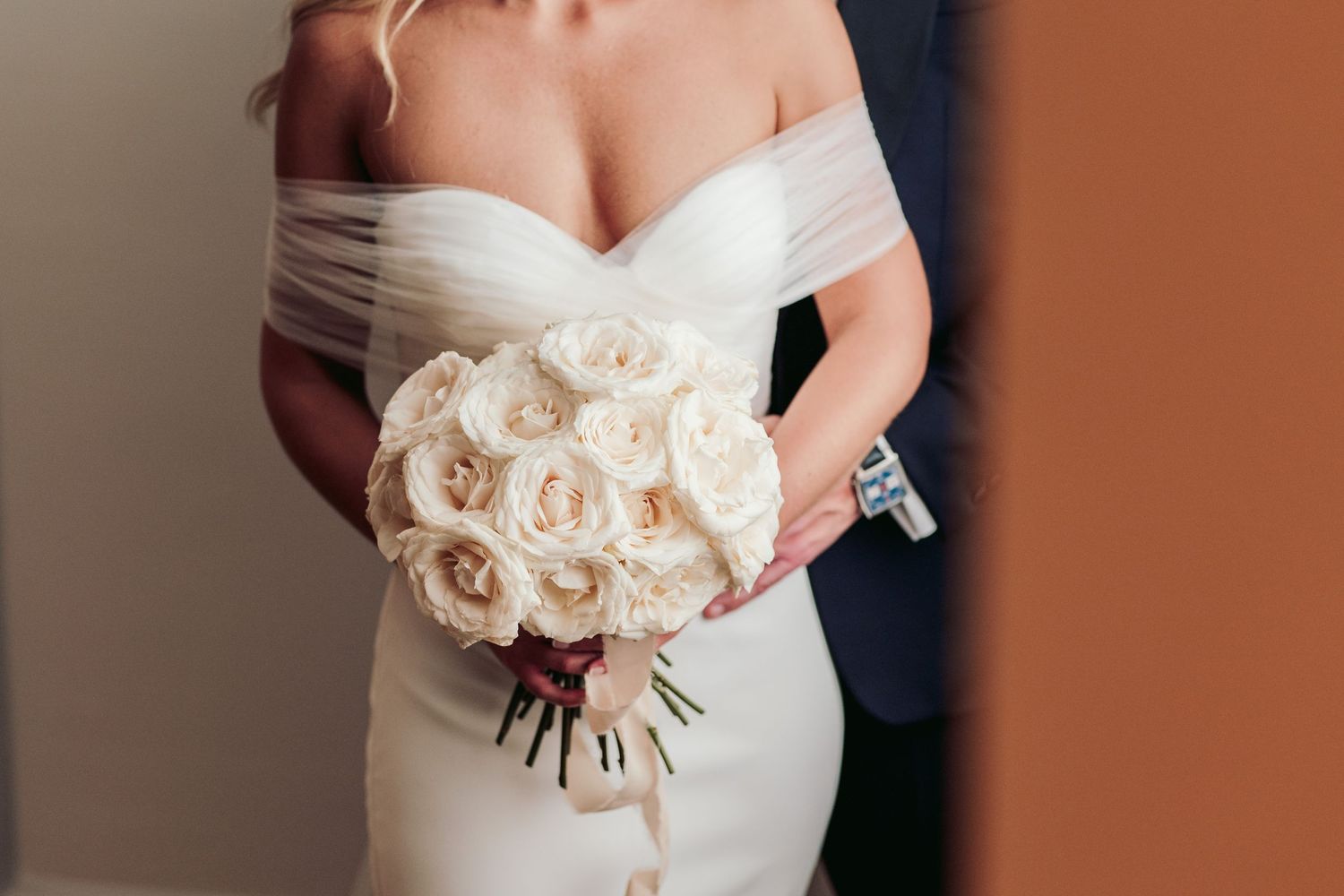 timeless portraits, capturing their love and sophistication amidst the luxurious surroundings of Claridge’s Hotel in Mayfair, London.