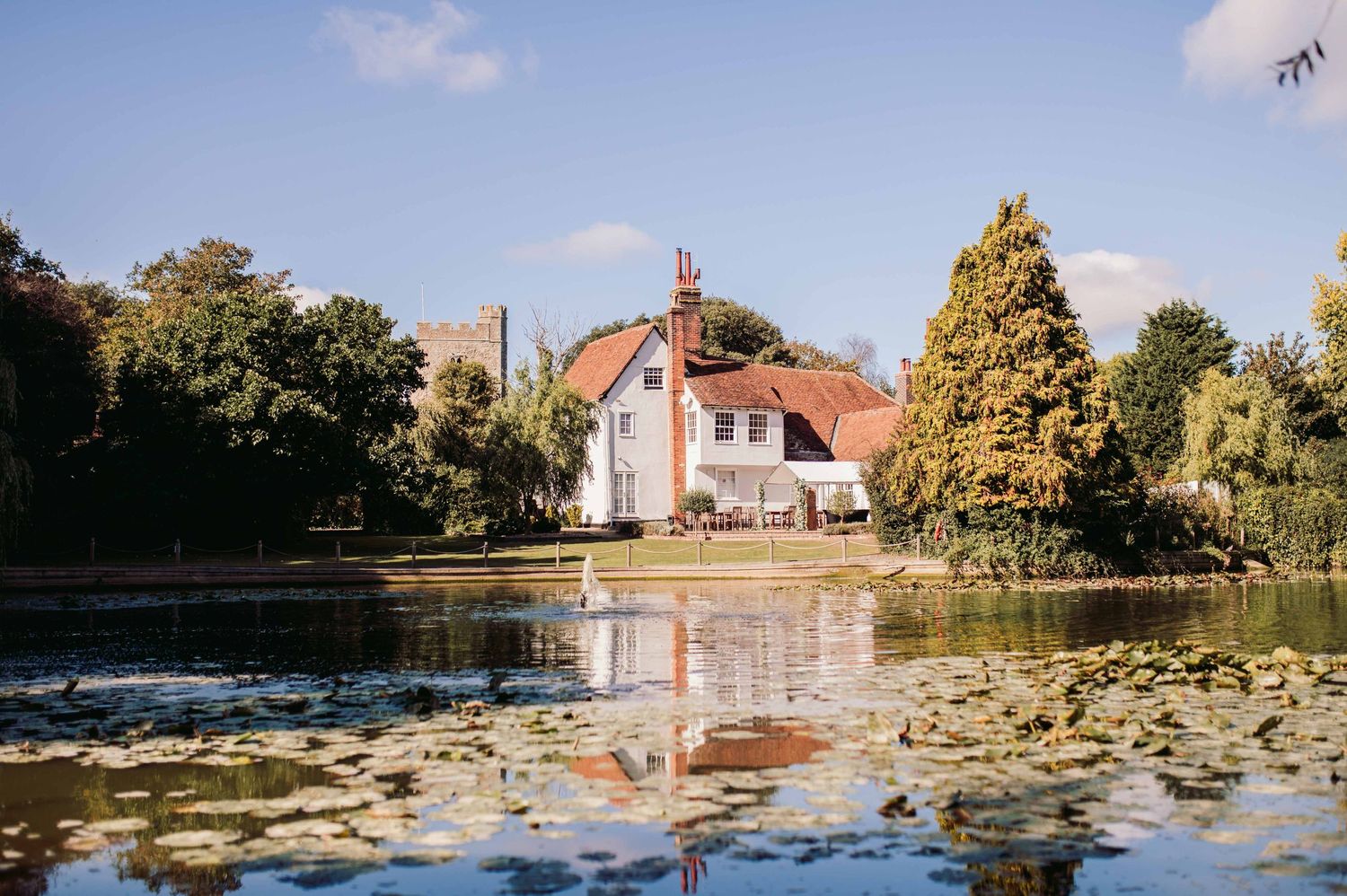 Outdoor wedding ceremony at East Mersea Hall photographer, Wedding venue Mersea Island