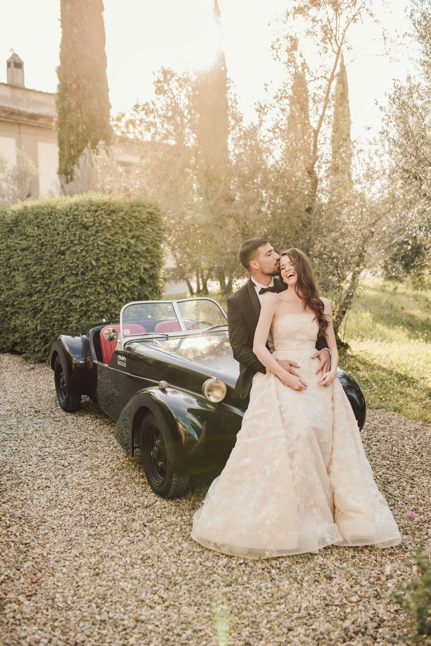 villa medicea di lilliano which was the back drop for this couples wedding, Florence Tuscany Italy wedding destination wedding