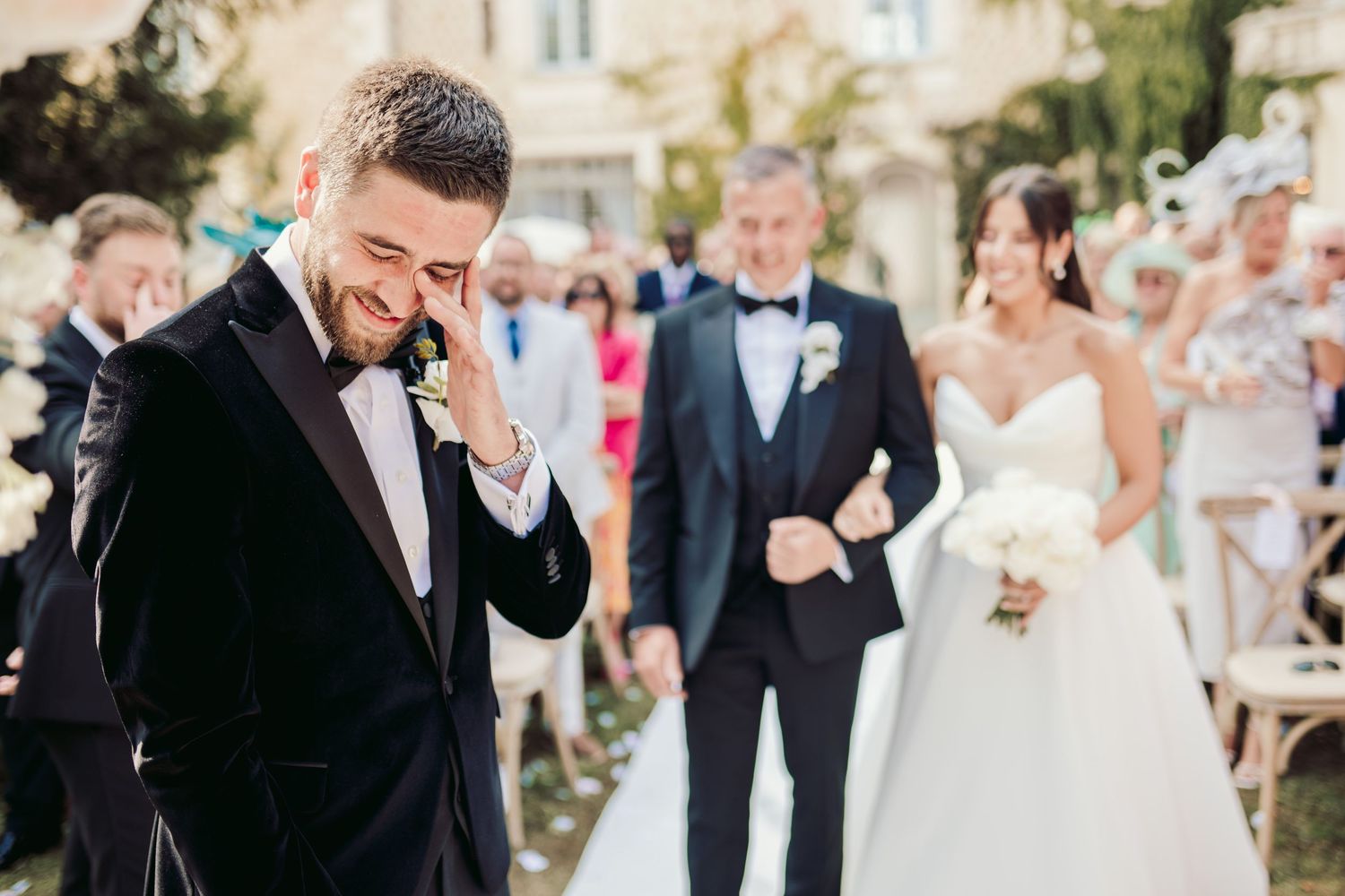 Château de la Couronne, Château de la Couronne is a breathtaking French château which was the back drop for this couples fairytale wedding.