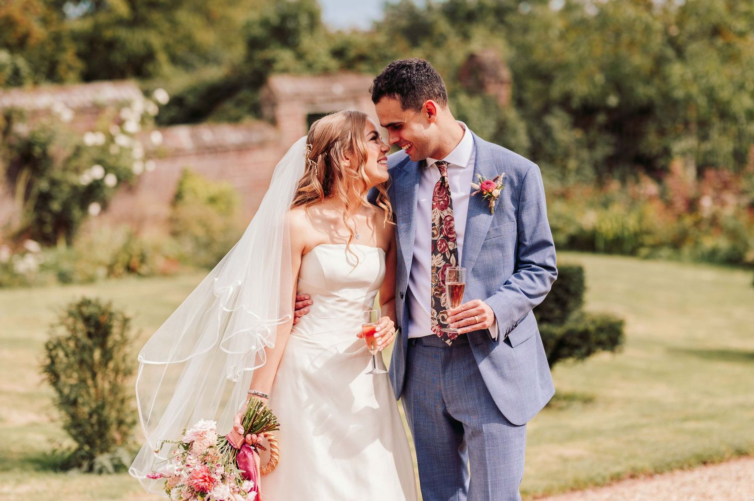 LAYER MARNEY TOWER WEDDING COLCHESTER - FRANCES & DAN