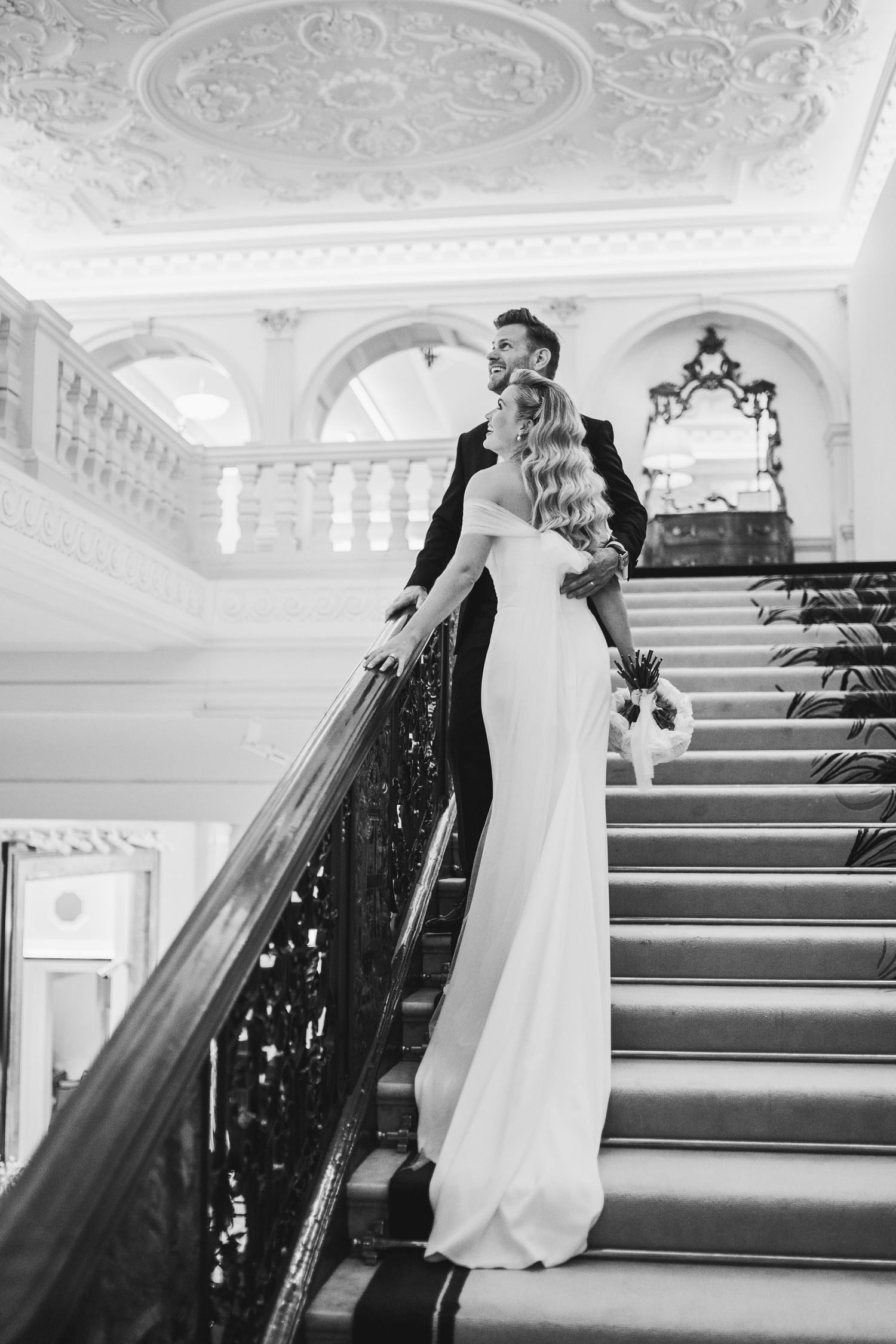 timeless portraits, capturing their love and sophistication amidst the luxurious surroundings of Claridge’s Hotel in Mayfair, London.