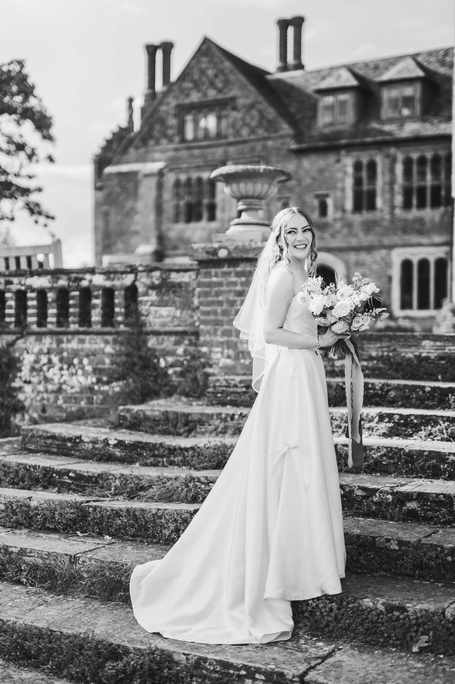 LAYER MARNEY TOWER WEDDING COLCHESTER - FRANCES & DAN