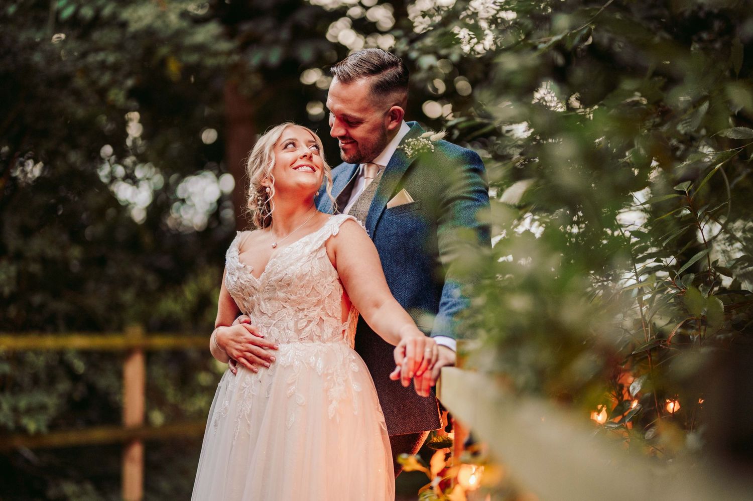 Outdoor wedding ceremony at East Mersea Hall photographer, Wedding venue Mersea Island