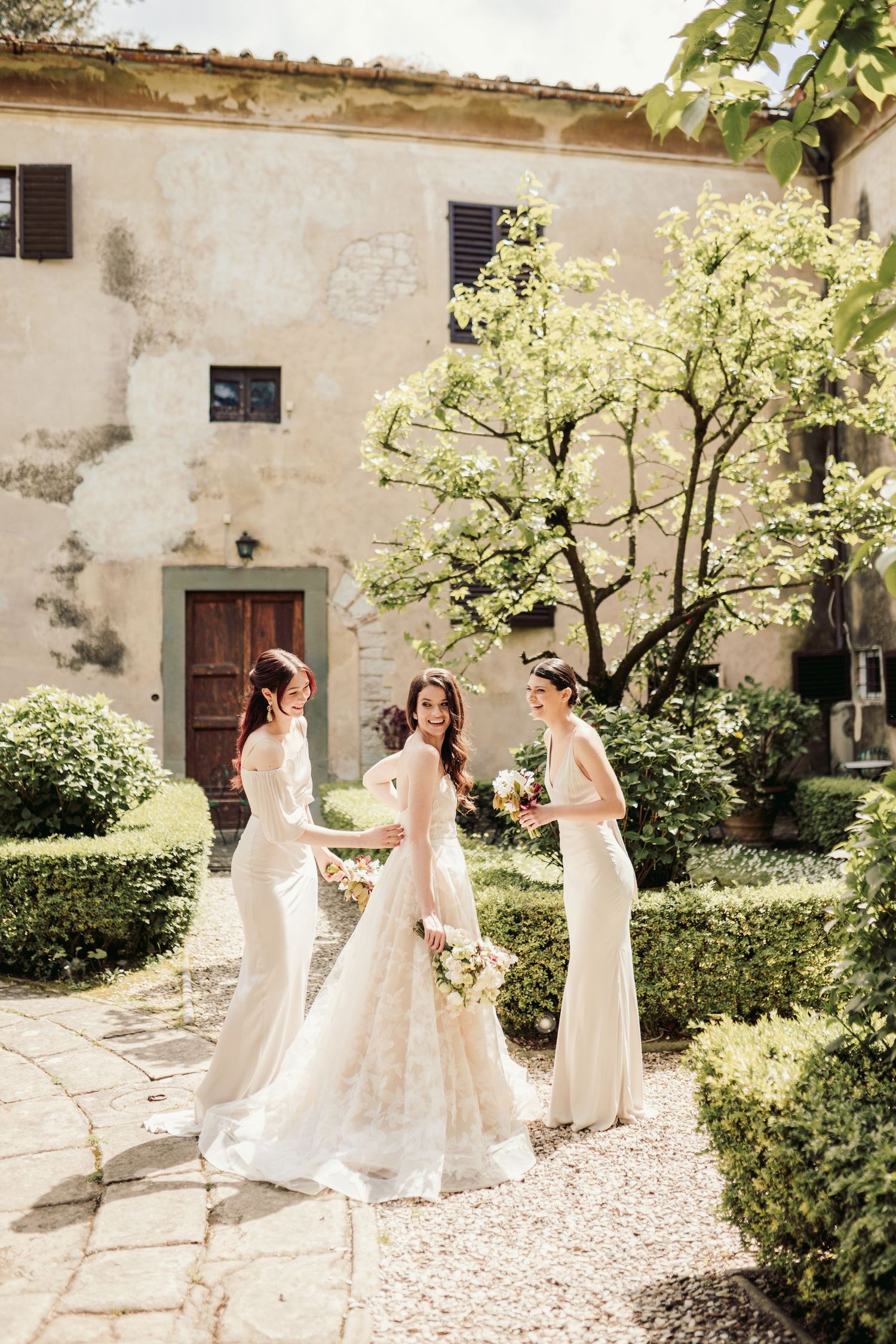 villa medicea di lilliano which was the back drop for this couples wedding, Florence Tuscany Italy wedding destination wedding