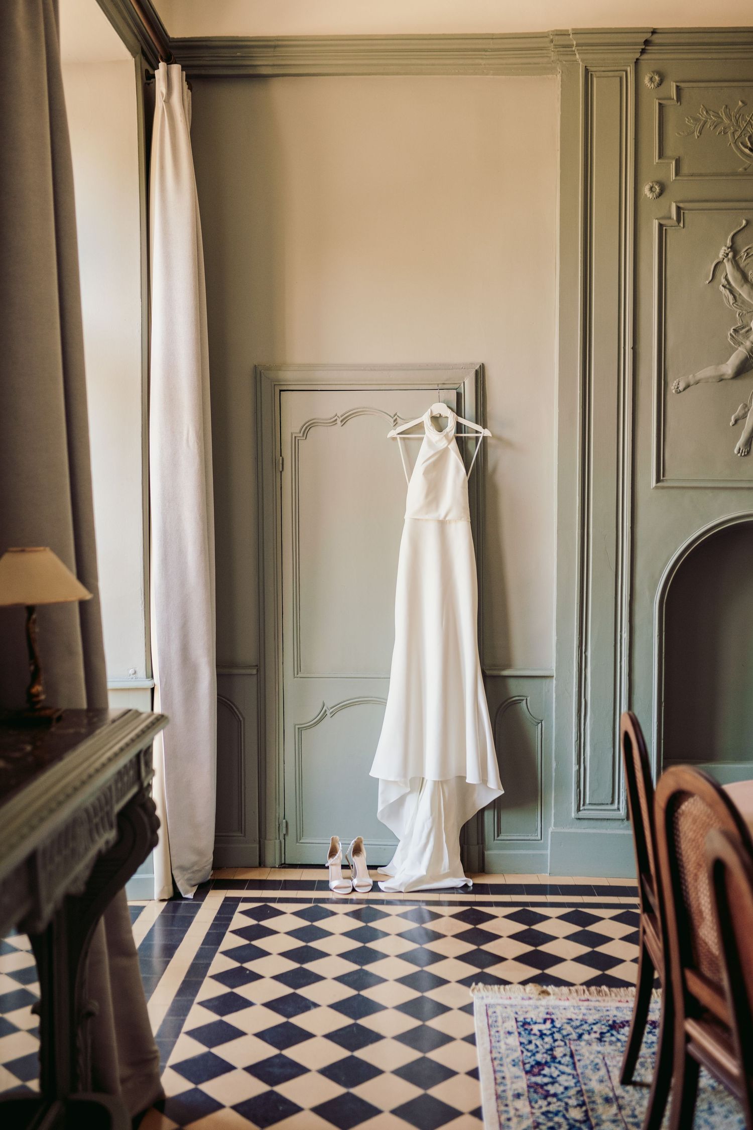 château de cazenac wedding venue in the heart of the Dordogne Valley, south-west France, which was the back drop for this couples wedding
