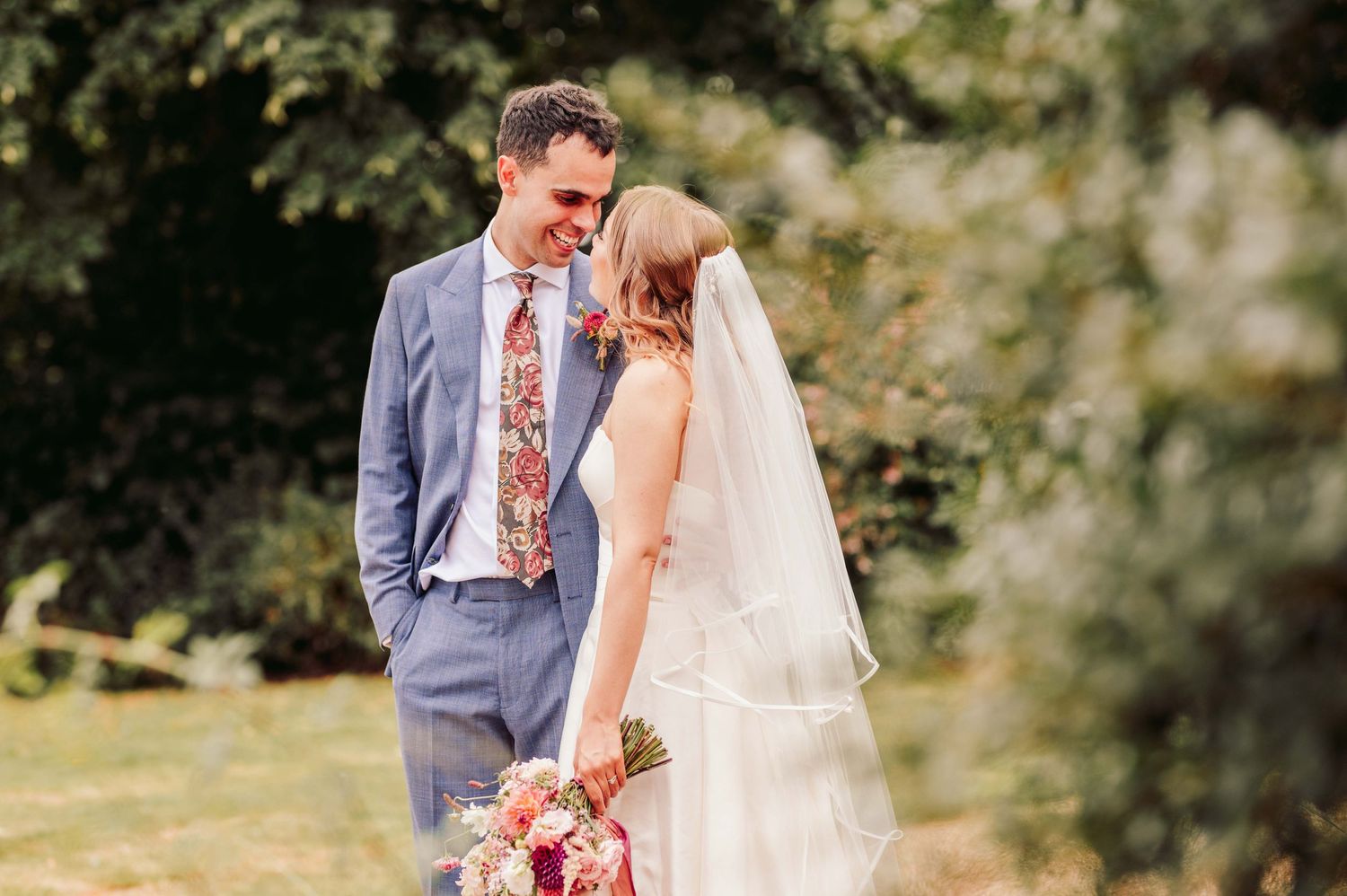 LAYER MARNEY TOWER WEDDING COLCHESTER - FRANCES & DAN