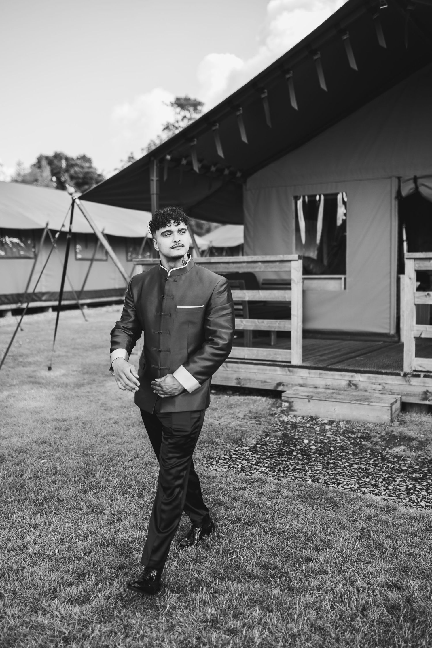 Port Lympne Wedding Photographer capturing romantic moments amidst the stunning wildlife and scenic beauty of Port Lympne Wild Animal Park