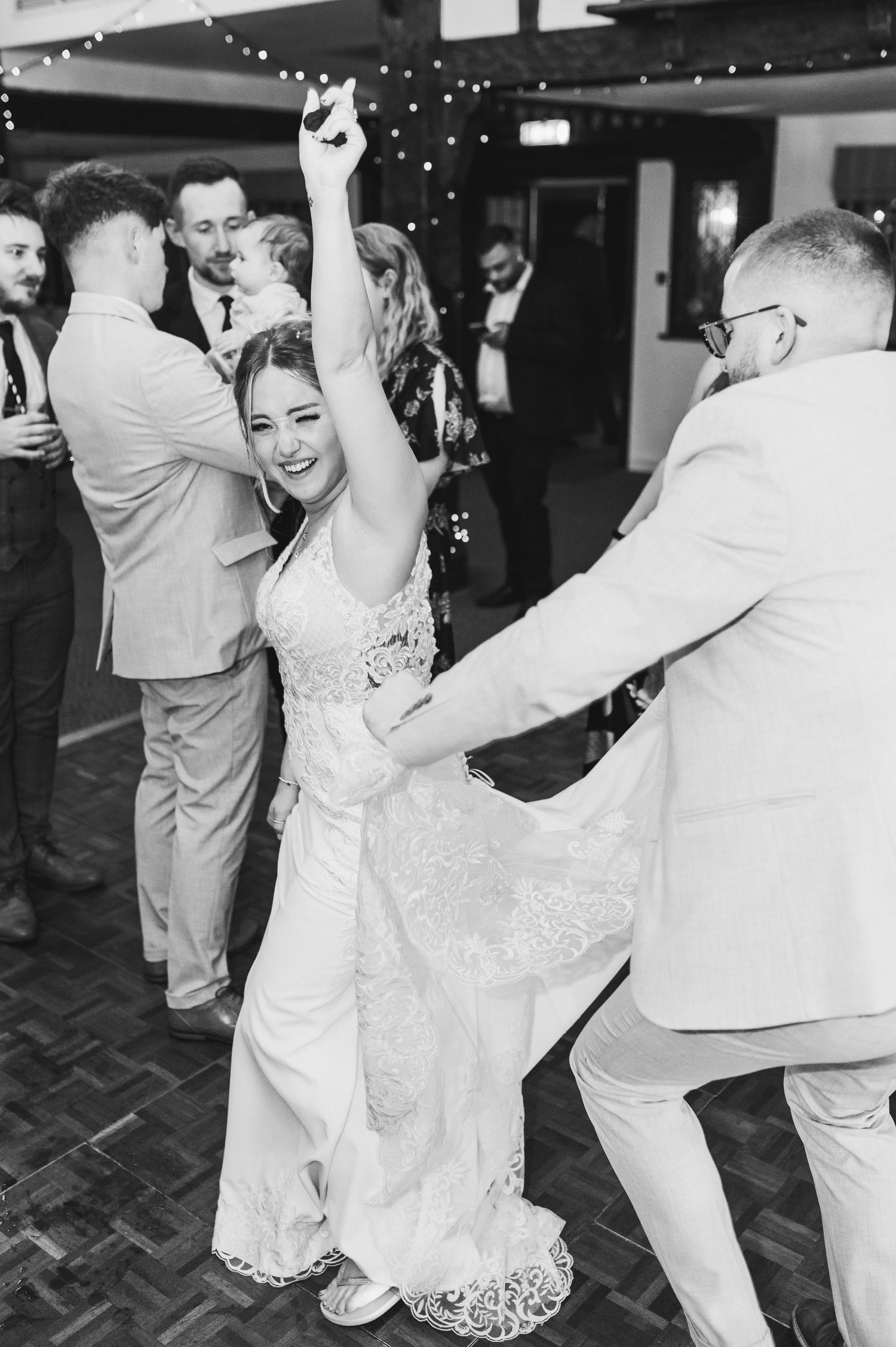 MERCURE BOX HILL, BURFORD BRIDGE HOTEL WEDDING - ABBIE & HARRY